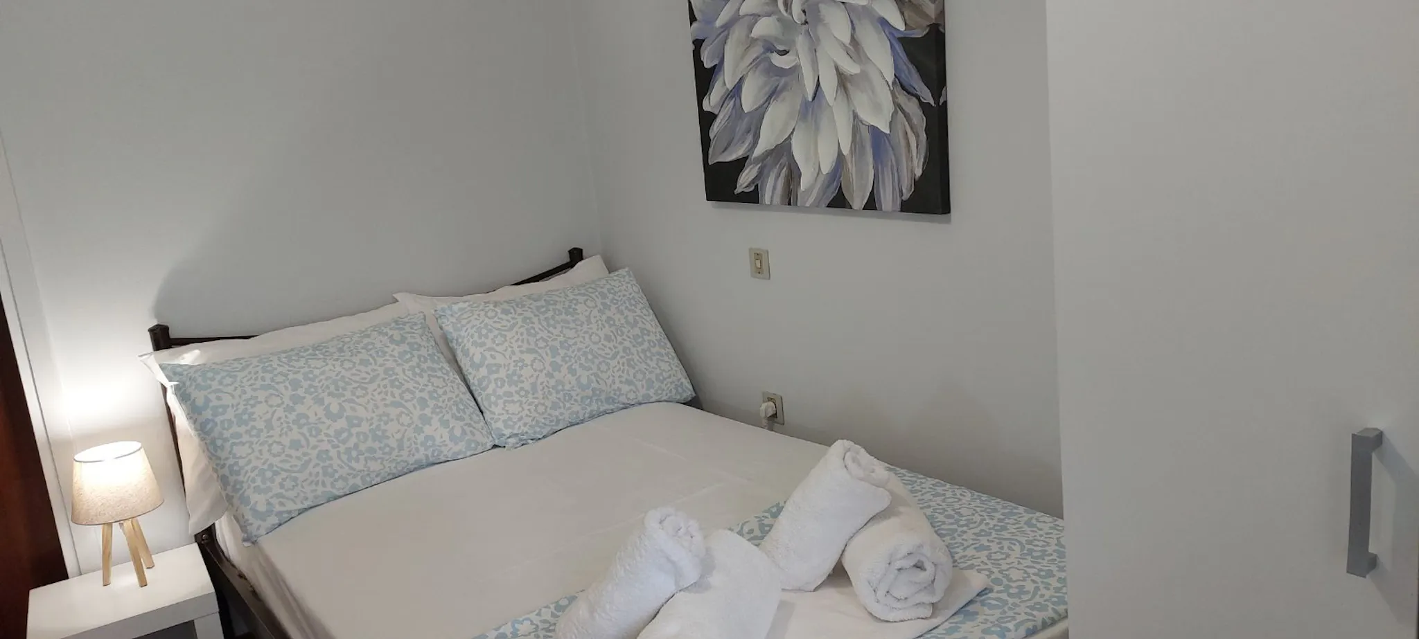 Trias, Athina preview