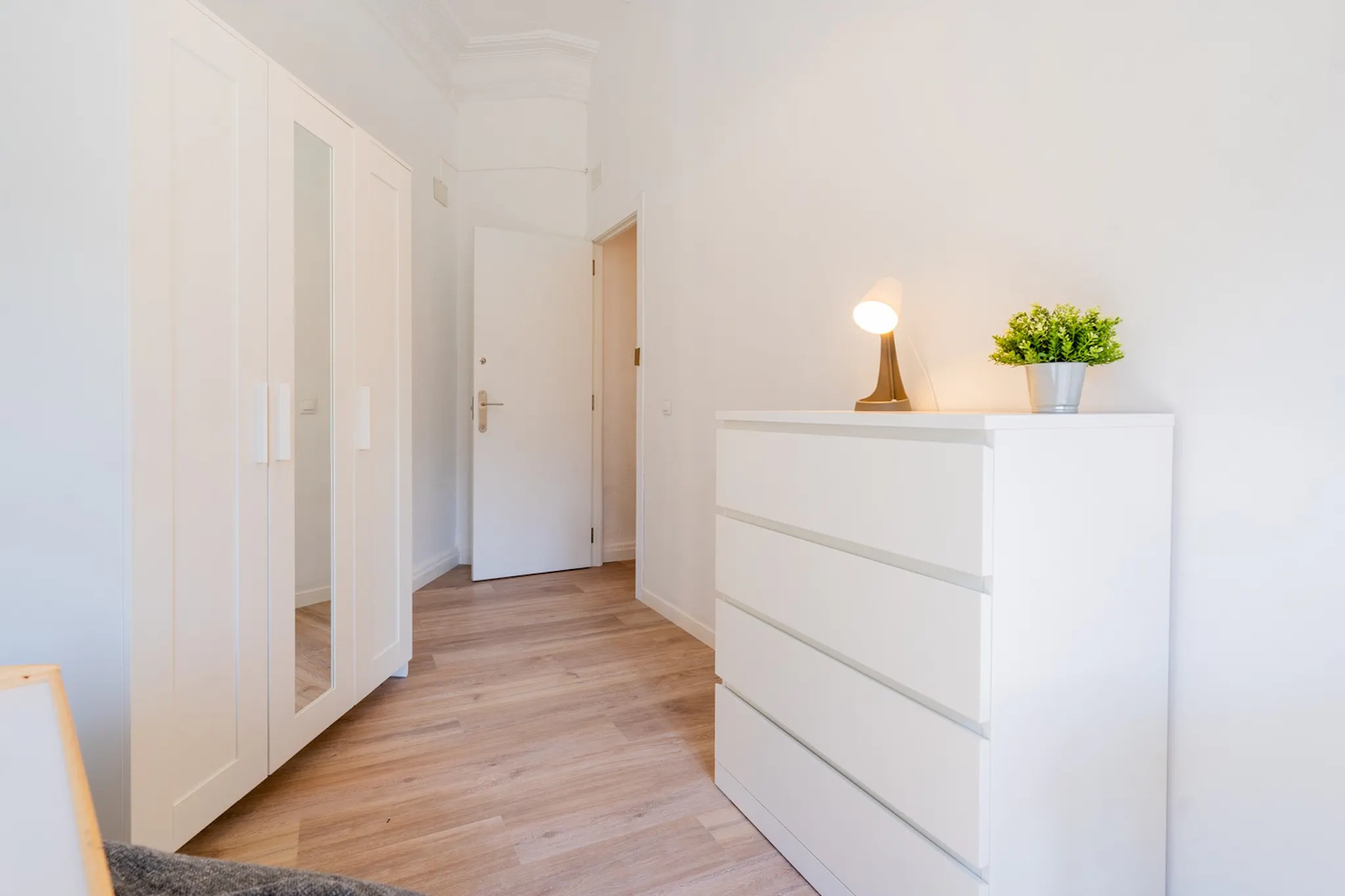 Carrer d'Honorat Juan, Valencia preview