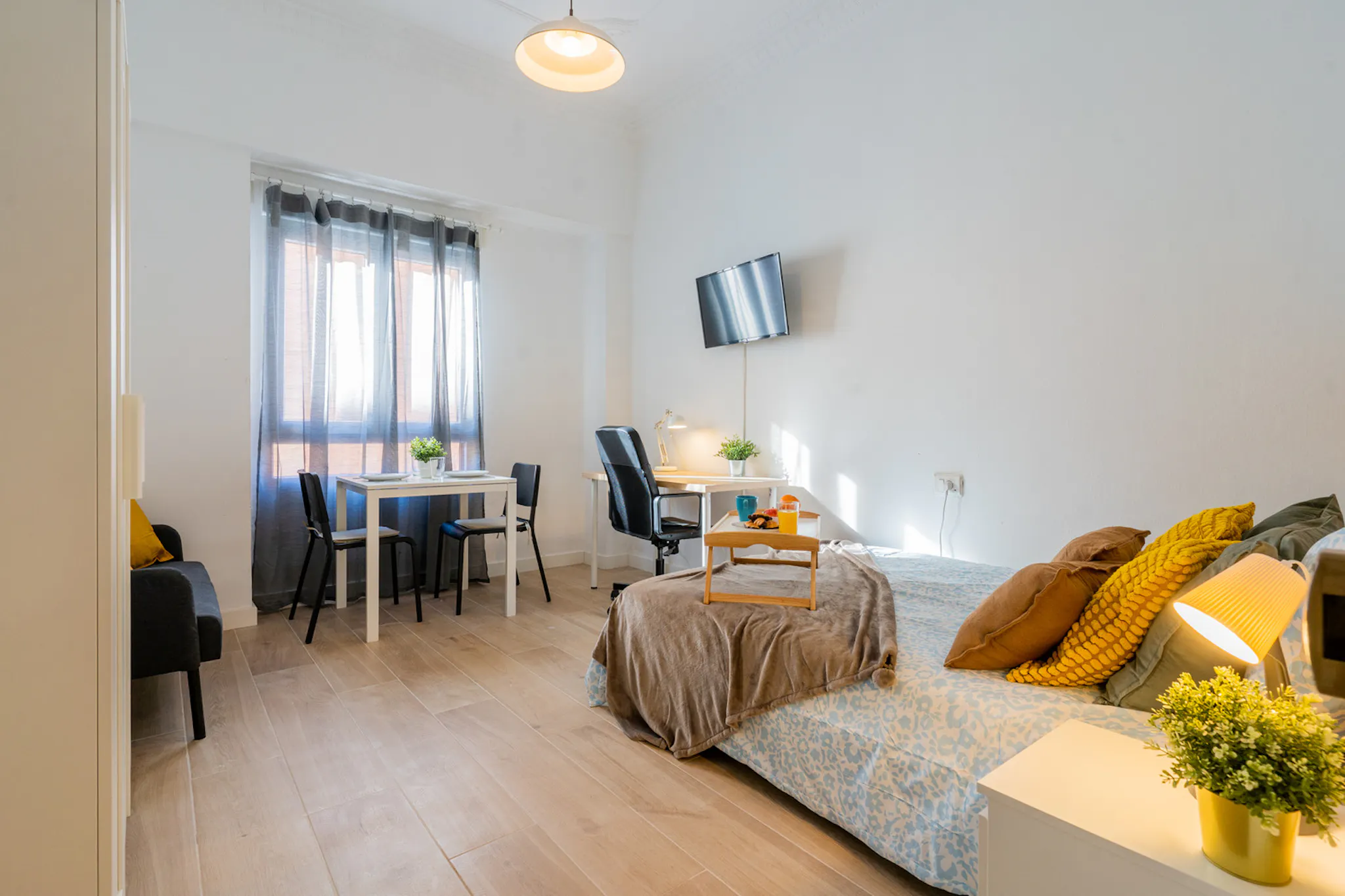 Carrer d'Honorat Juan, Valencia preview