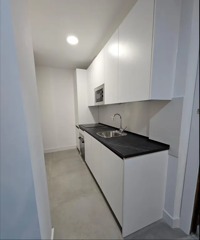 Private room in Calle Alcalá, Madrid (1618734) room image 14