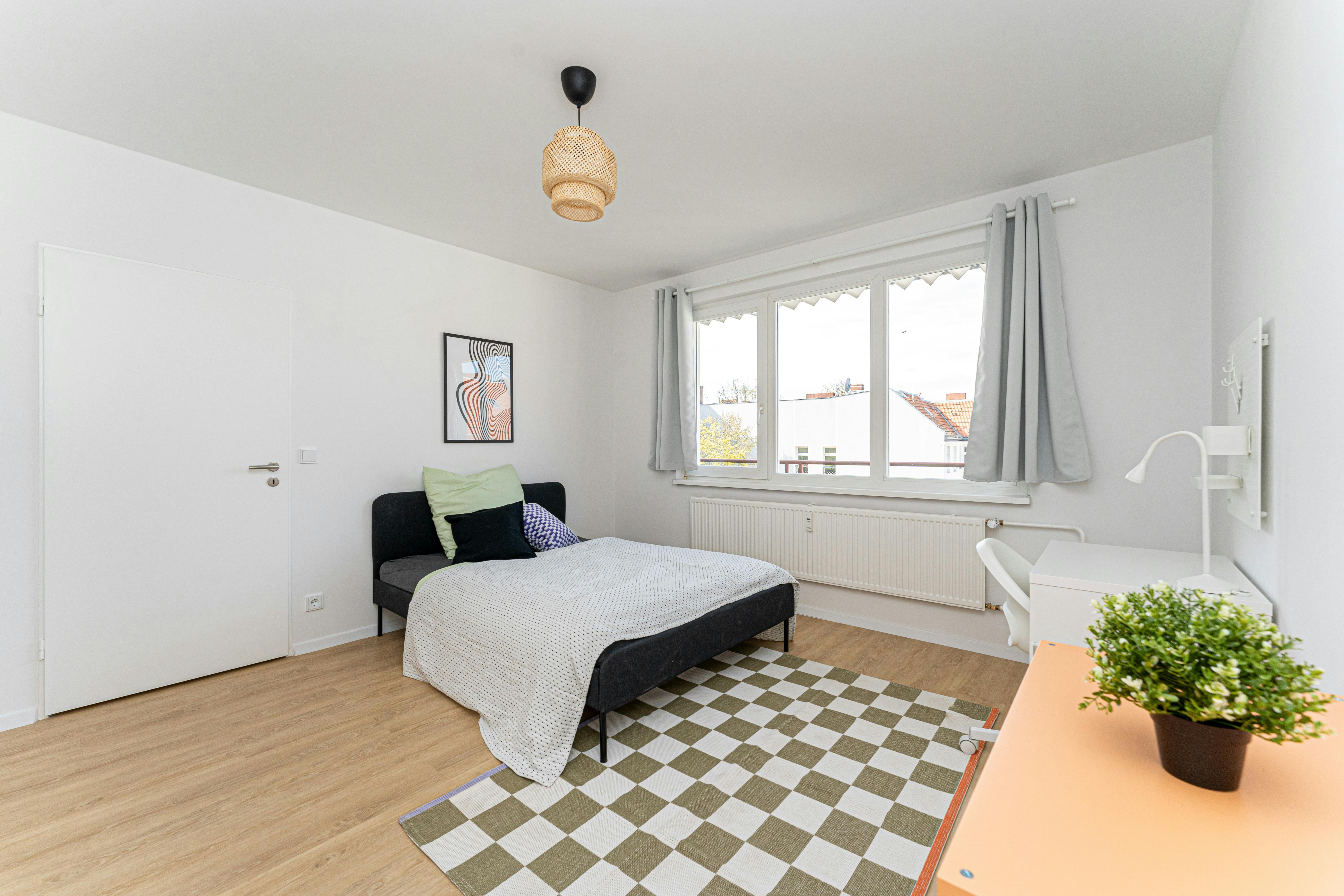 Richardstraße, Berlin preview