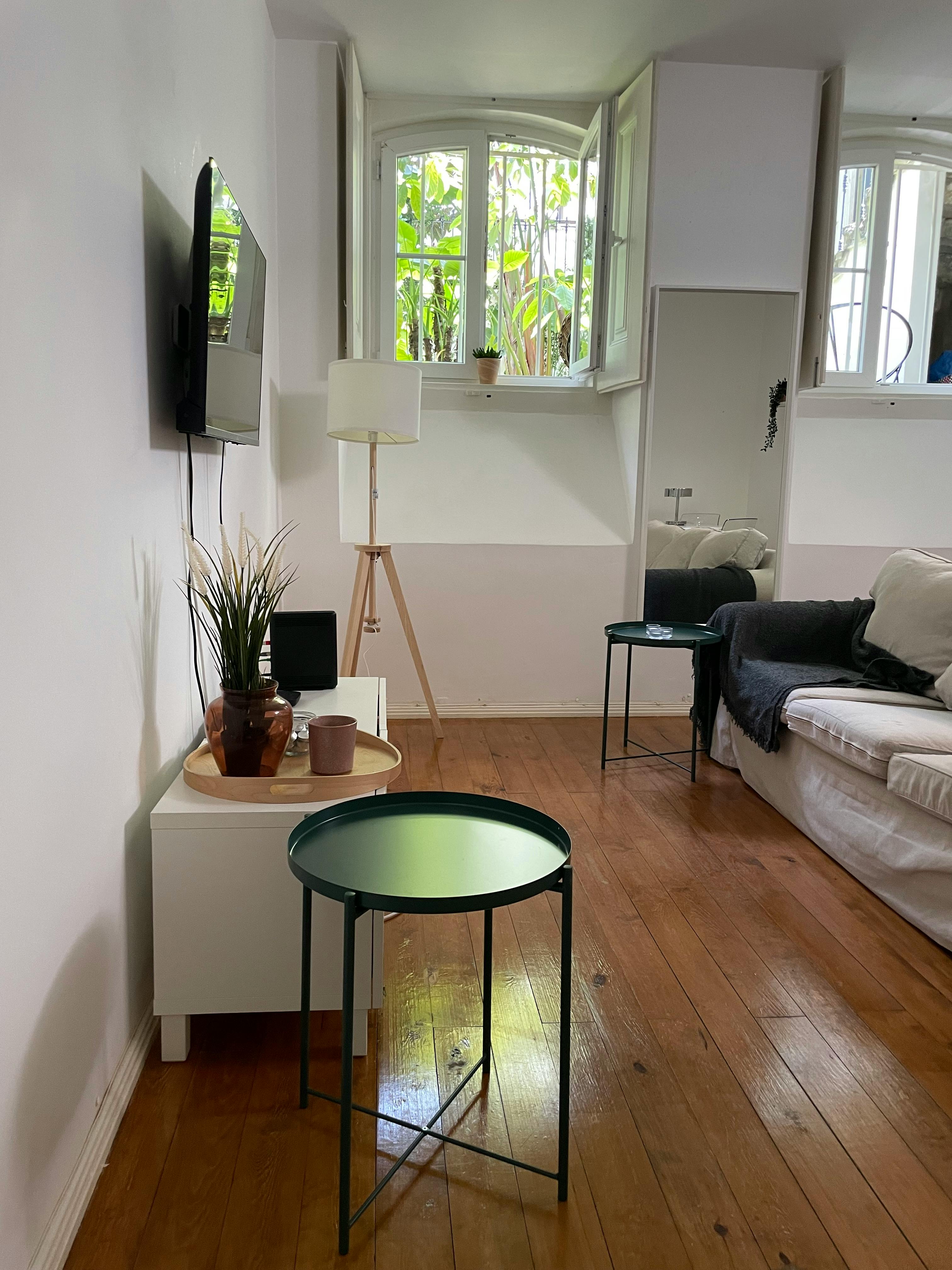 Apartment for rent for €1,300 per month in Lisbon, Rua Palmira
