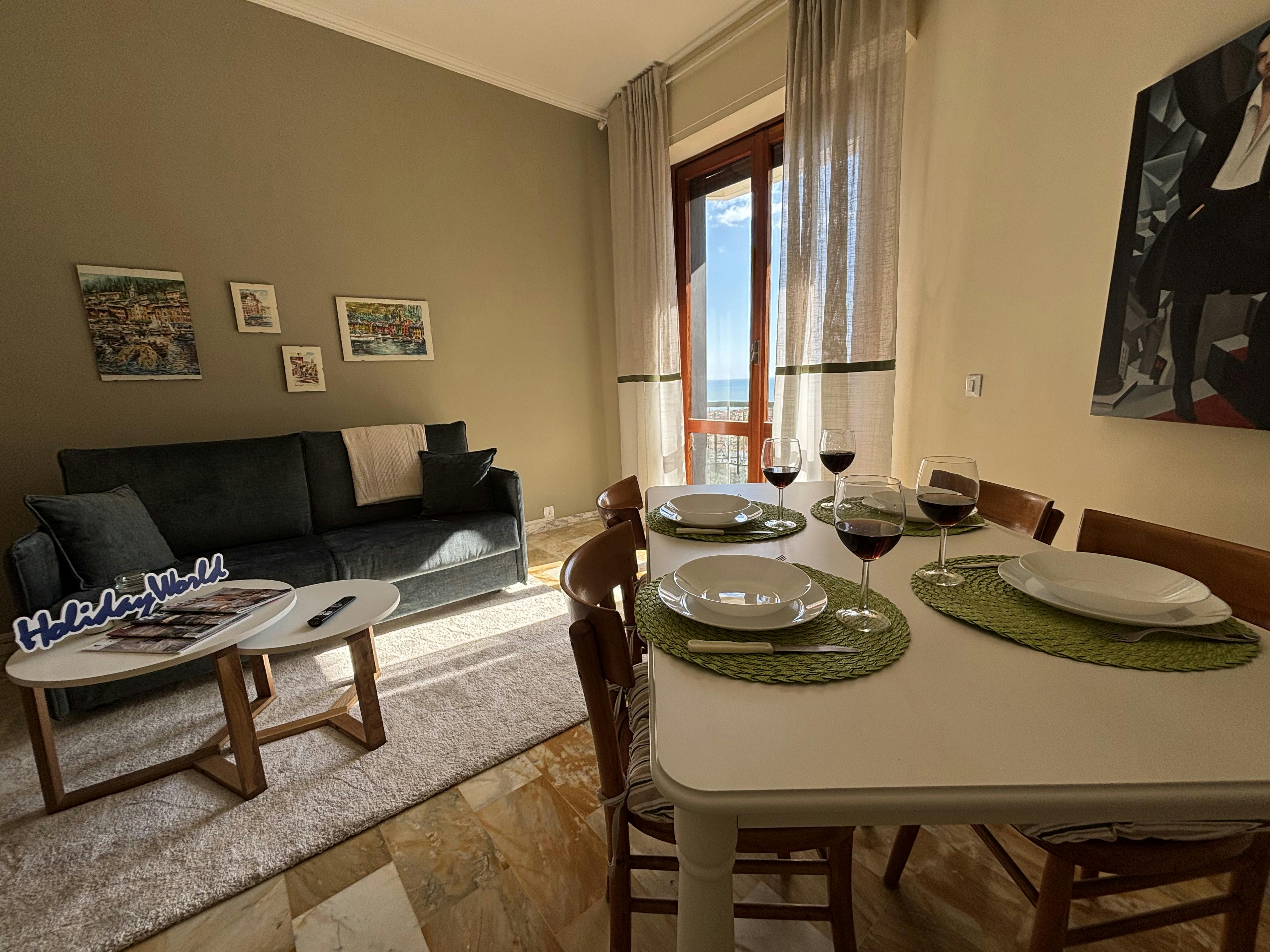 Квартира за оренду для 3 017 EUR на місяць у Chiavari, Piazzale Commendator Giuseppe Rocca