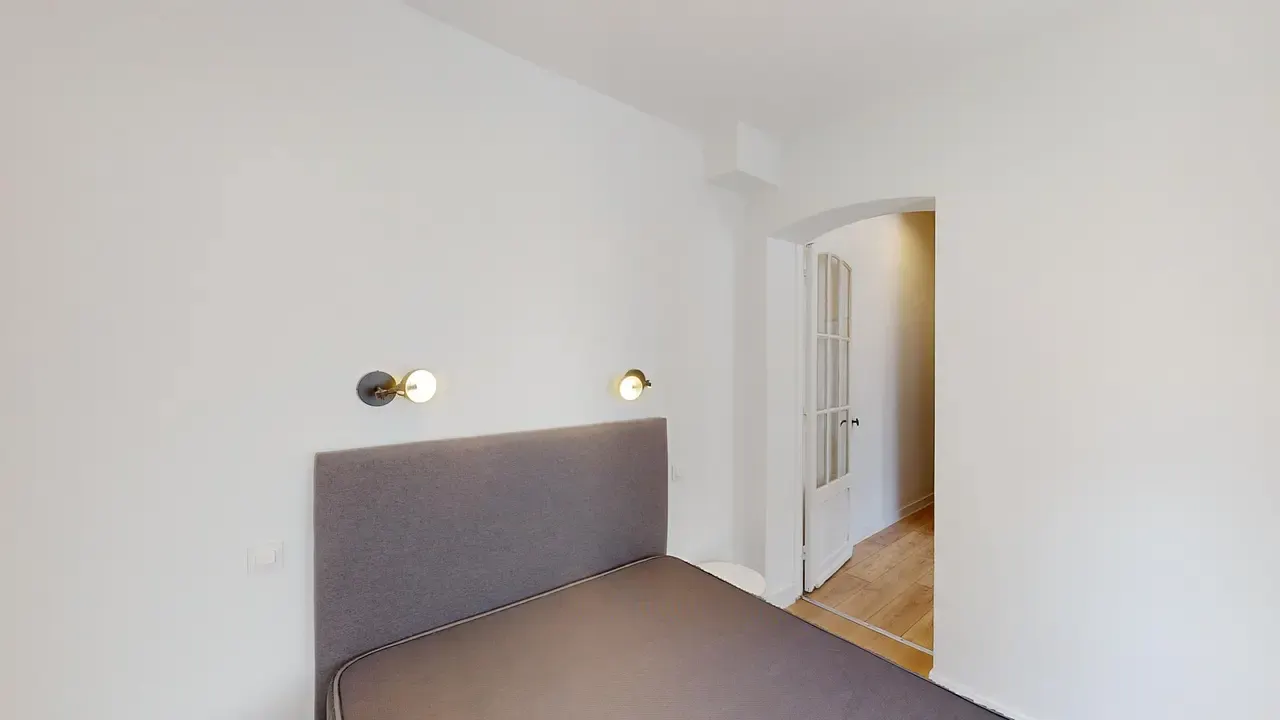 Private room in Rue de Douai, Lille 3