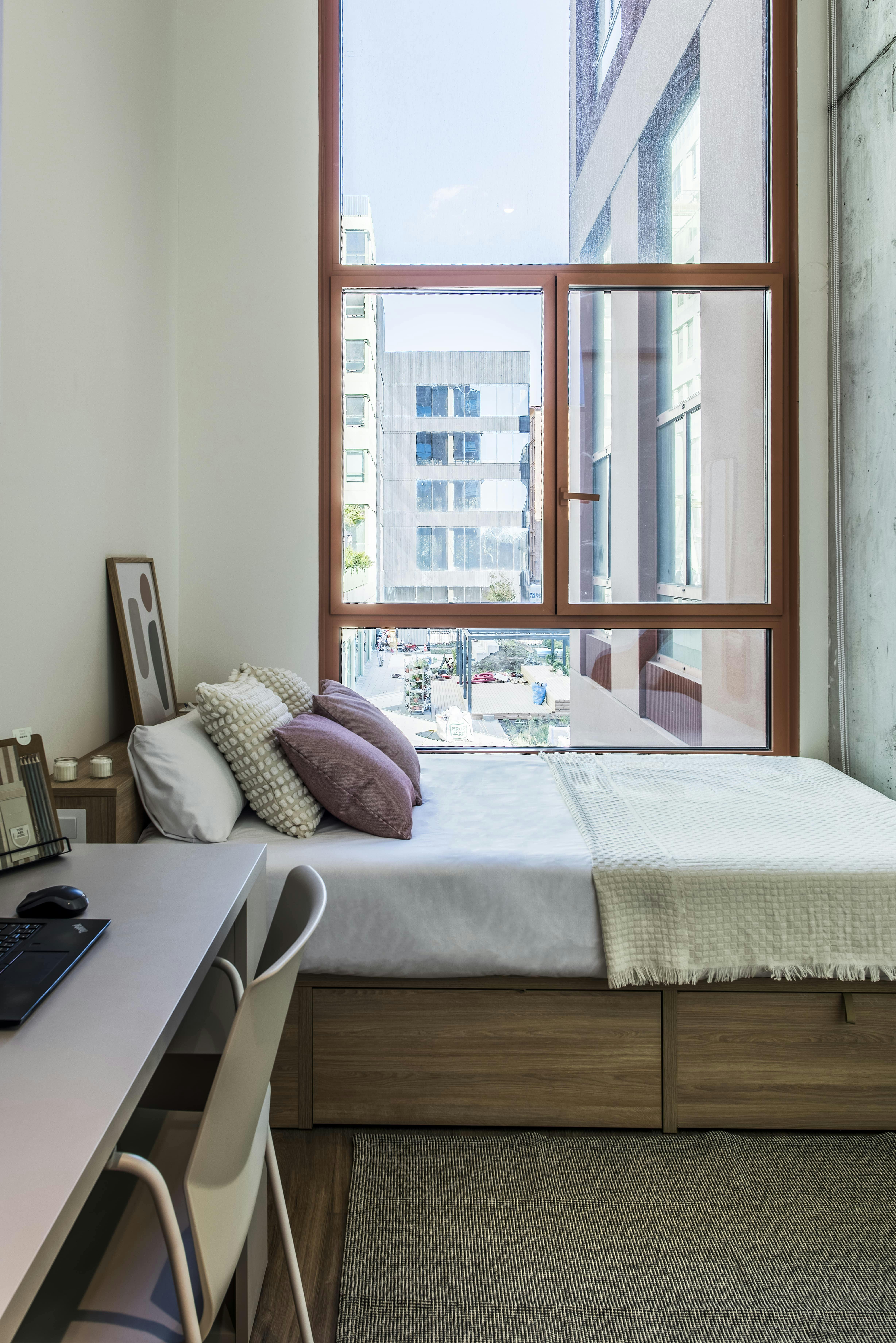 preview gallery tile