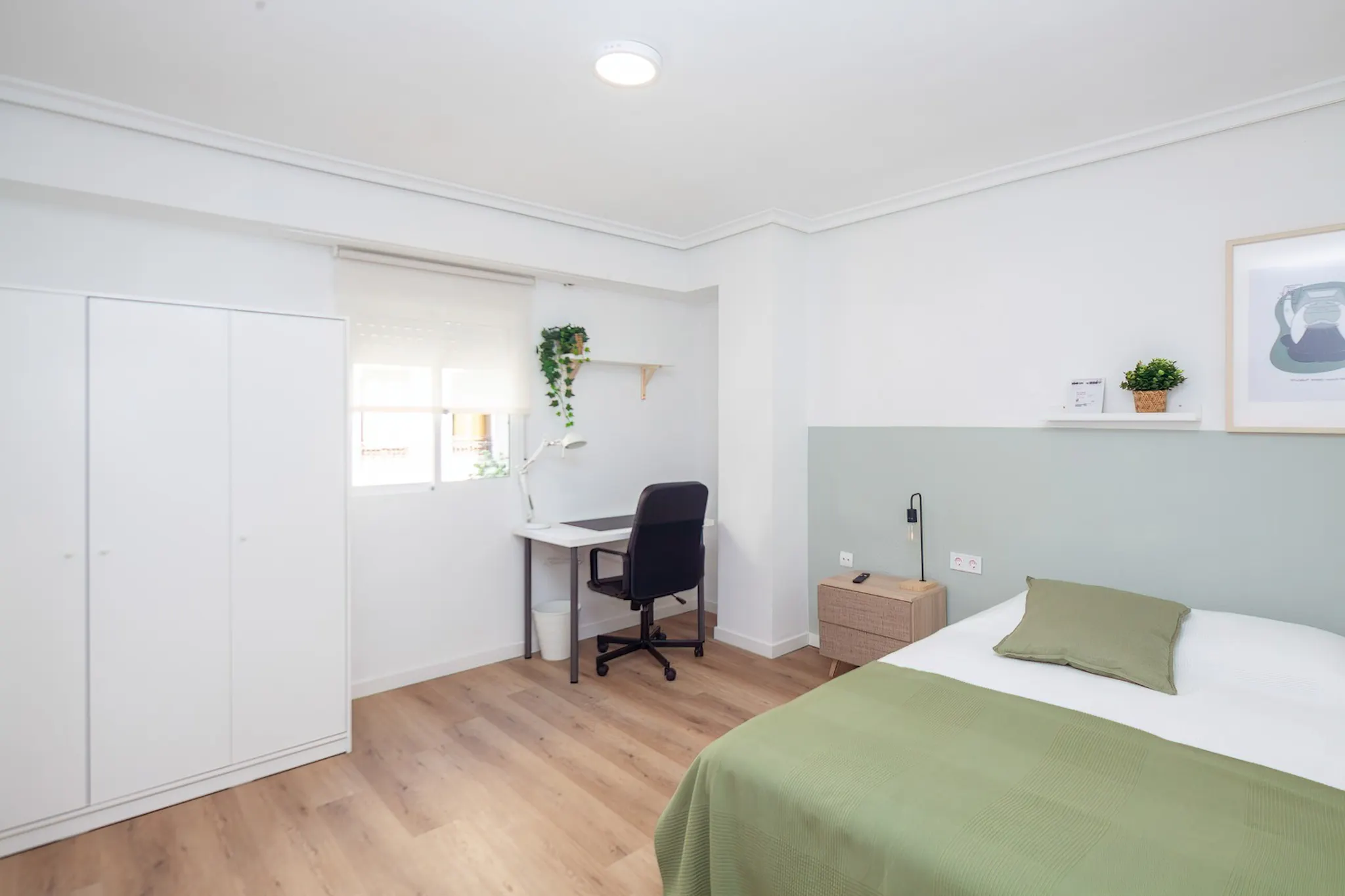 Carrer de les Illes Canàries, Valencia preview