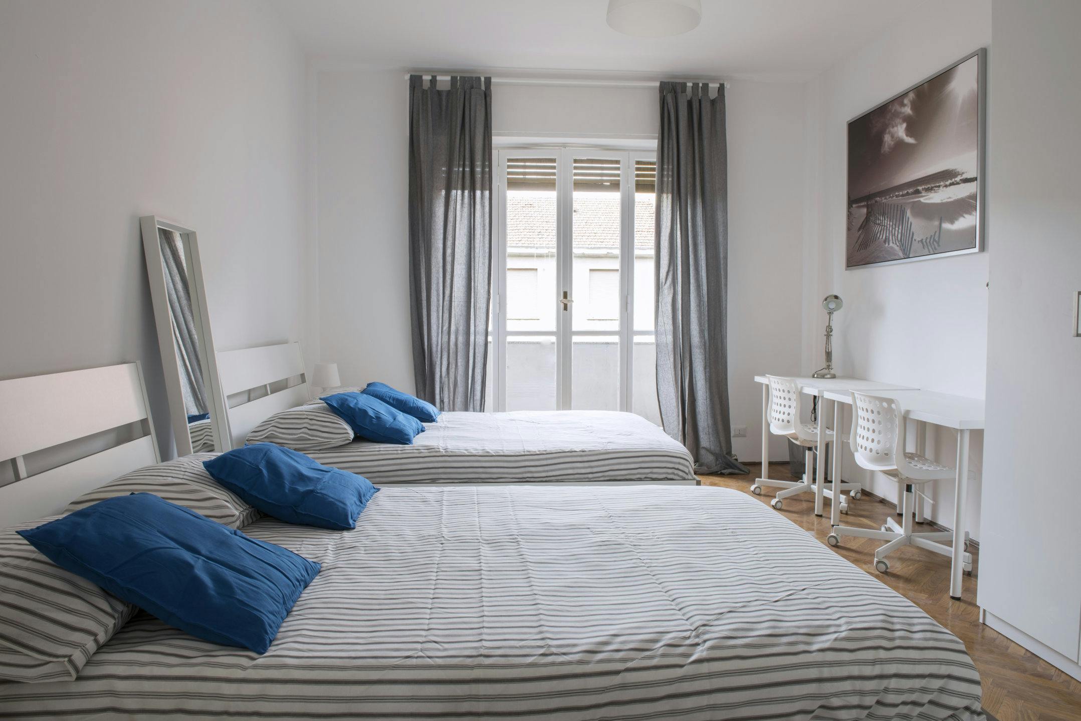Double room Milan, 1 bed, 17m² — photo 2