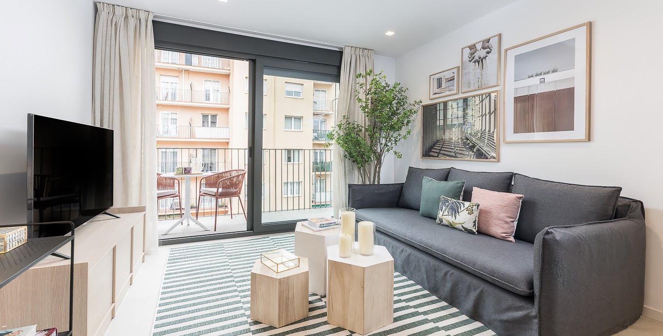 Apartment for rent for €3,534 per month in Barcelona, Carrer de Maignon