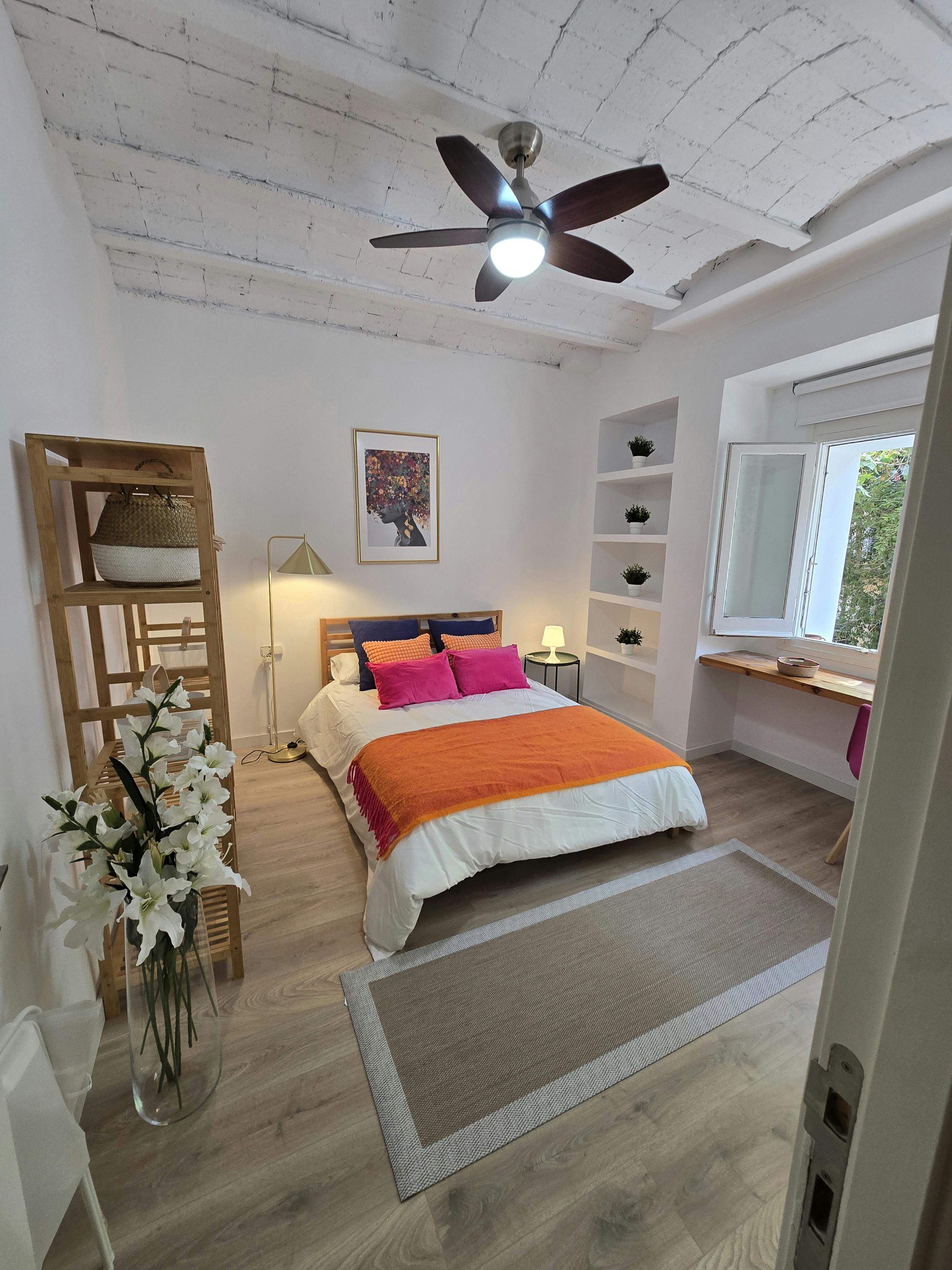 Single room Barcelona, 1 bed, 14m² — photo 17