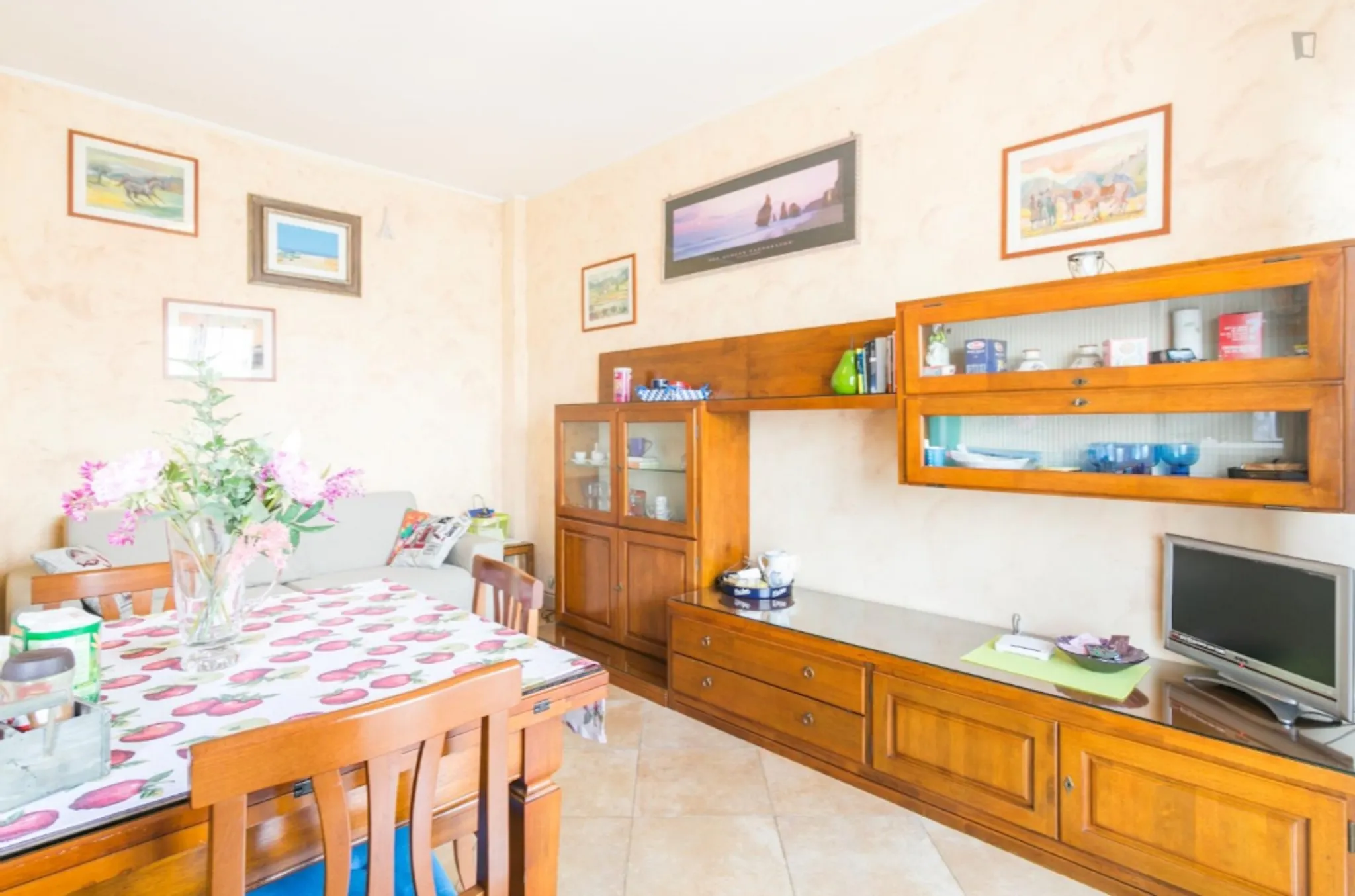 Via Simone Martini, Milan preview