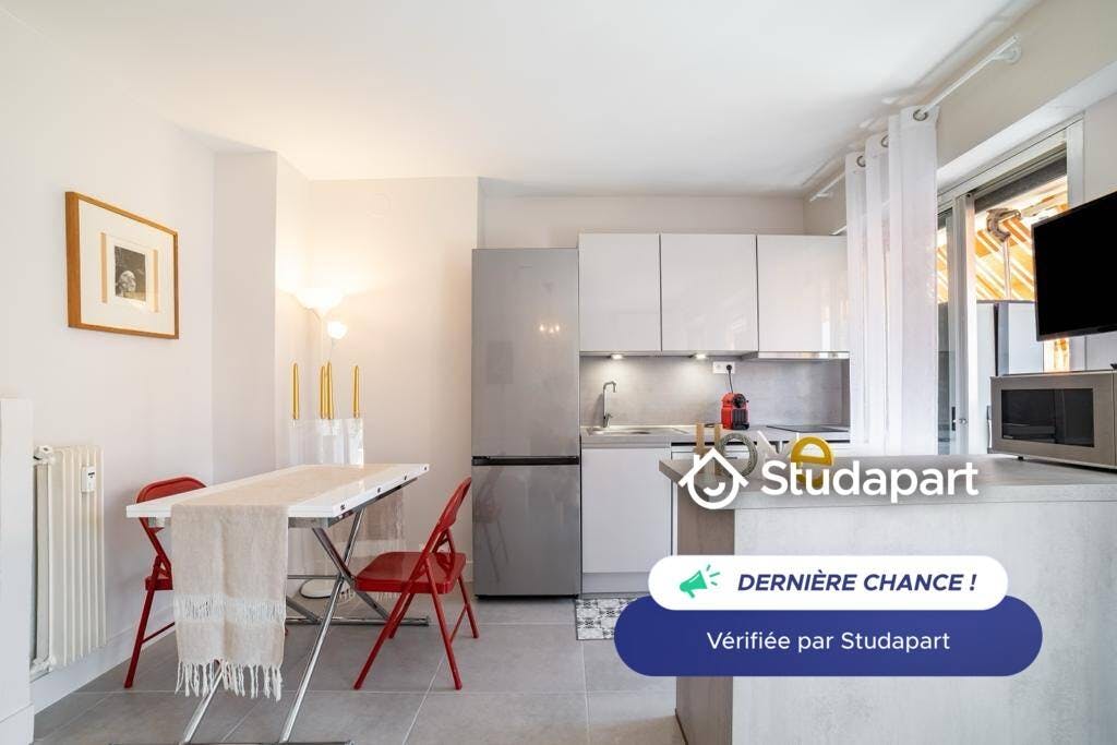Apartamento para alugar por € 950 por mês em Roquebrune-Cap-Martin, Avenue Pasteur