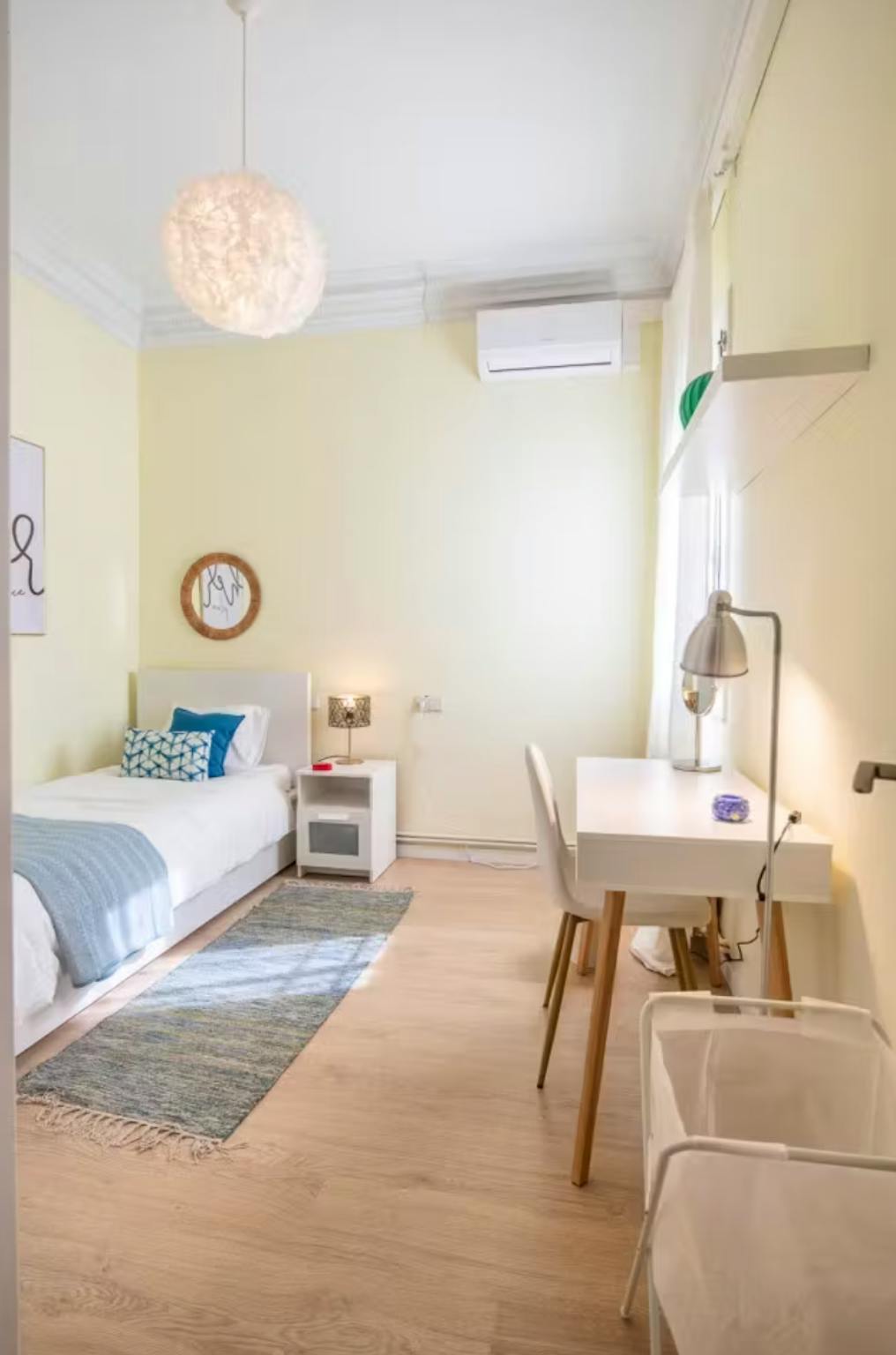 Carrer de Muntaner, Barcelona preview