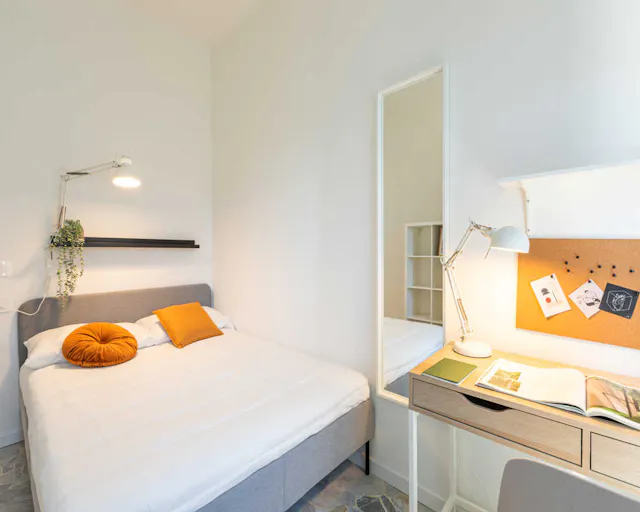 Private room in Via Salvatore Barzilai, Milan (1619149) room image 1