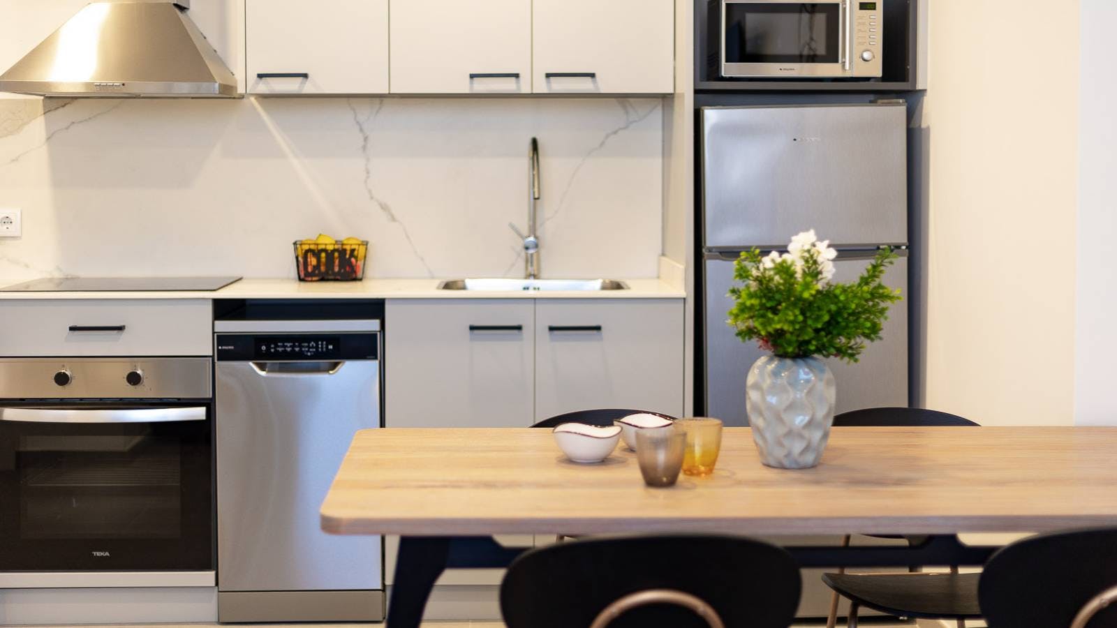 Apartment Valencia, 1 bed, 11m² — photo 1