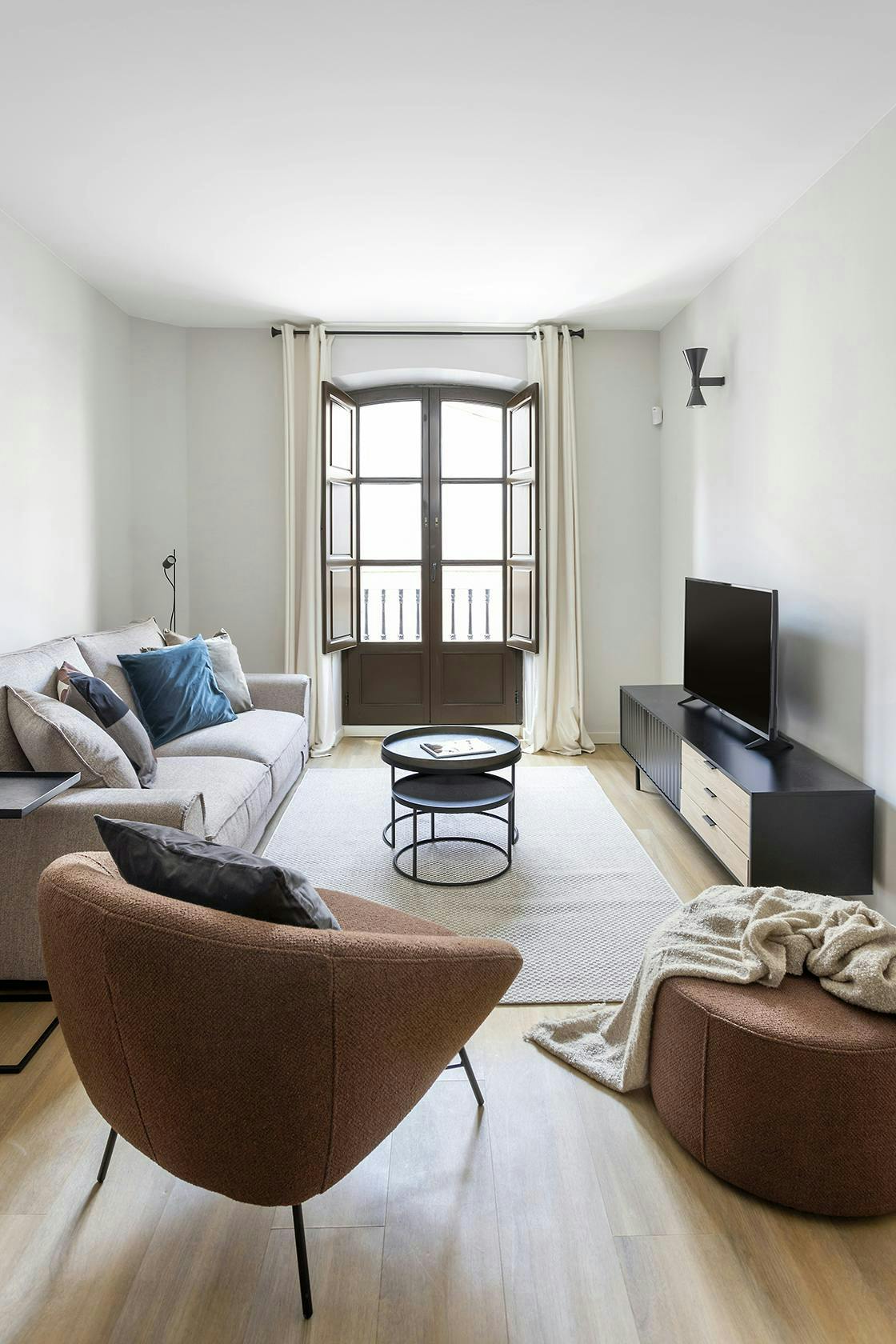 Apartment for rent for €3,100 per month in Barcelona, Carrer d'en Serra