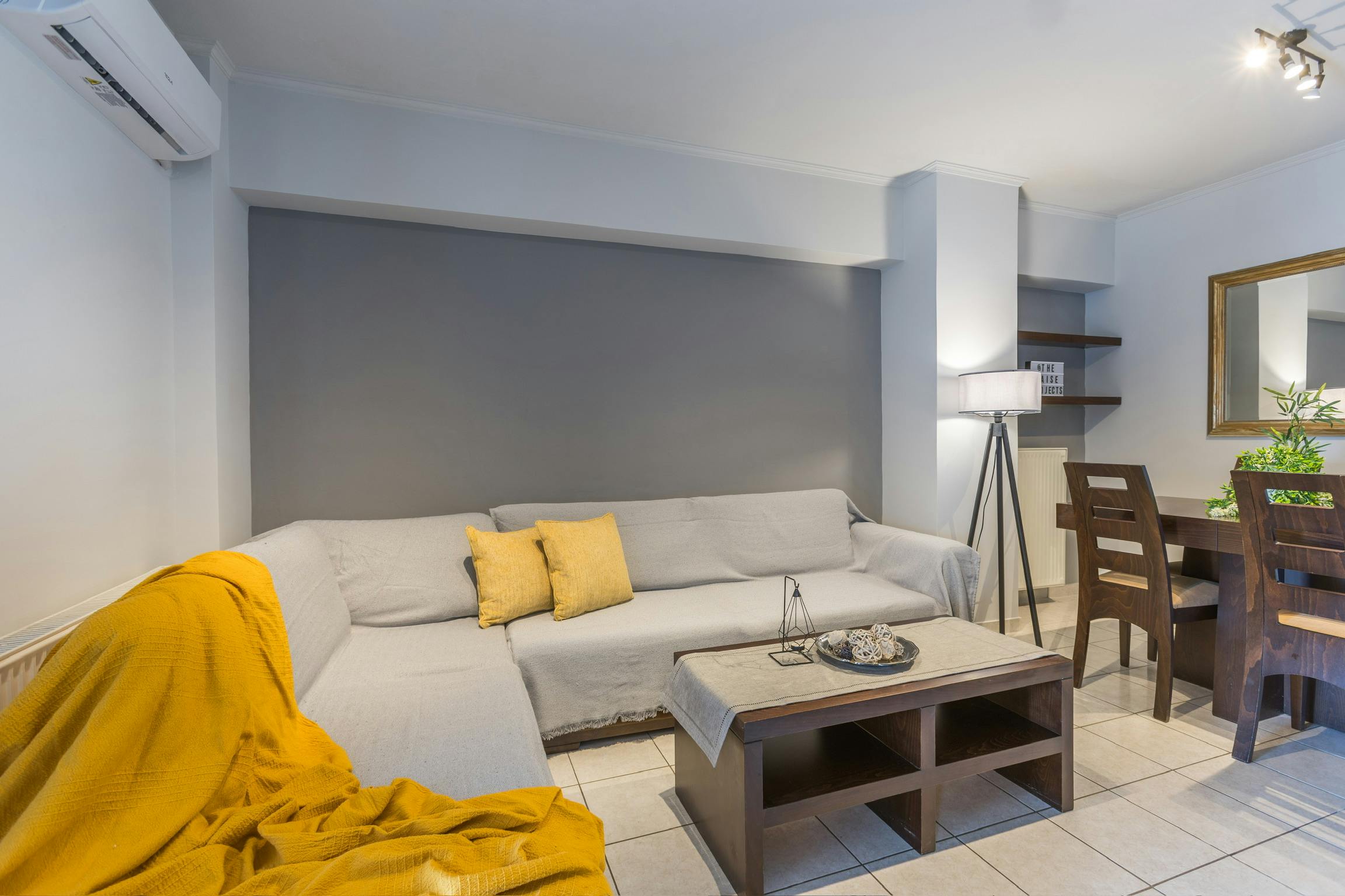 Appartamento in affitto a 1200 € al mese a Pireas, Fotiou Koritsas