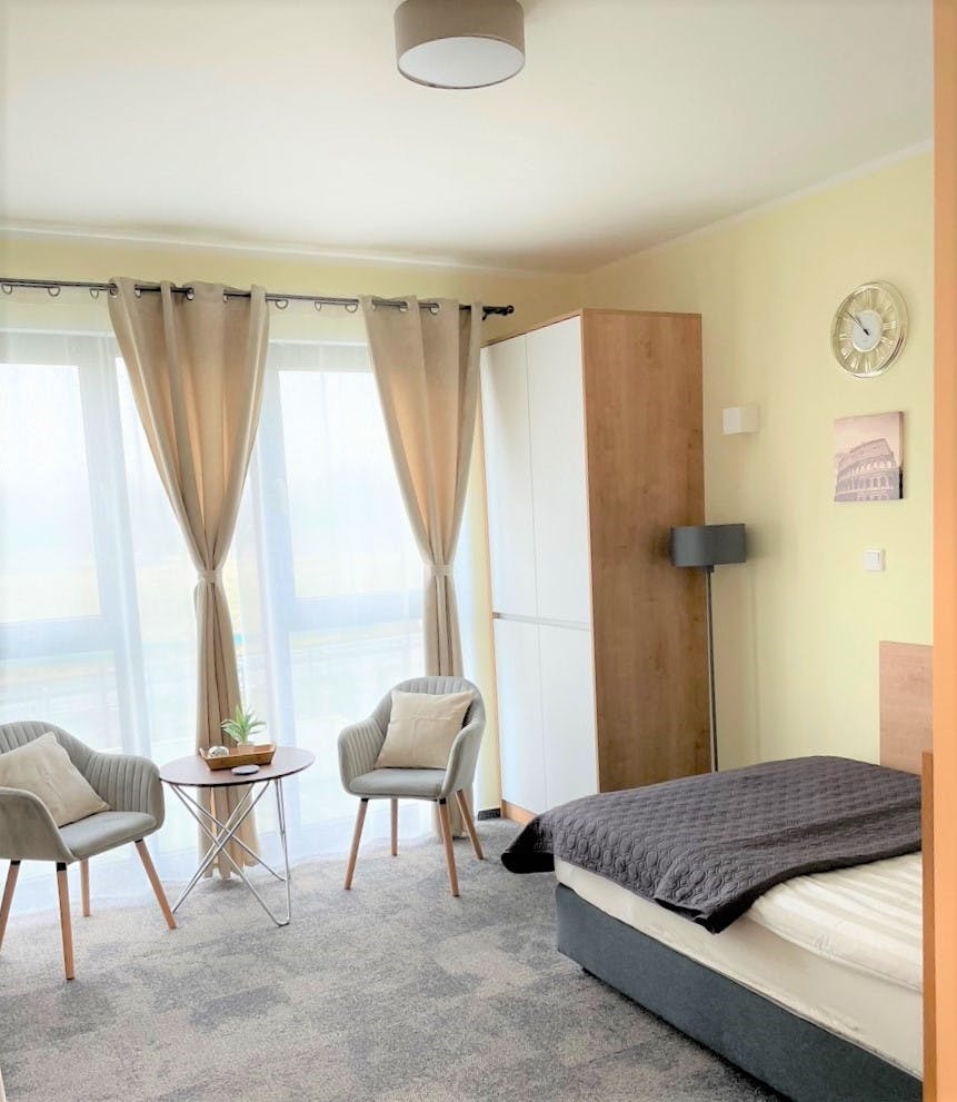 Estudio  en alquiler por 1390 € al mes en Rosbach vor der Höhe, Carl-Benz-Straße