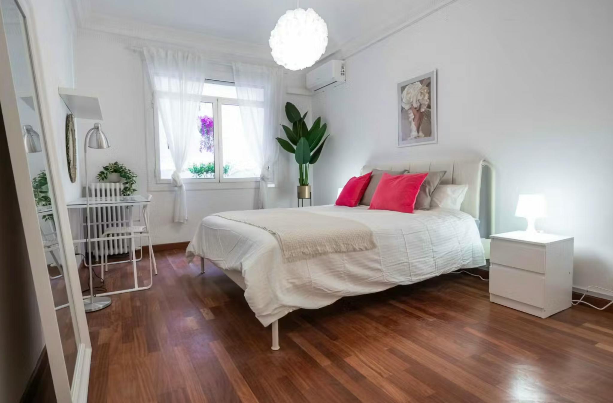 Carrer de Muntaner, Barcelona preview