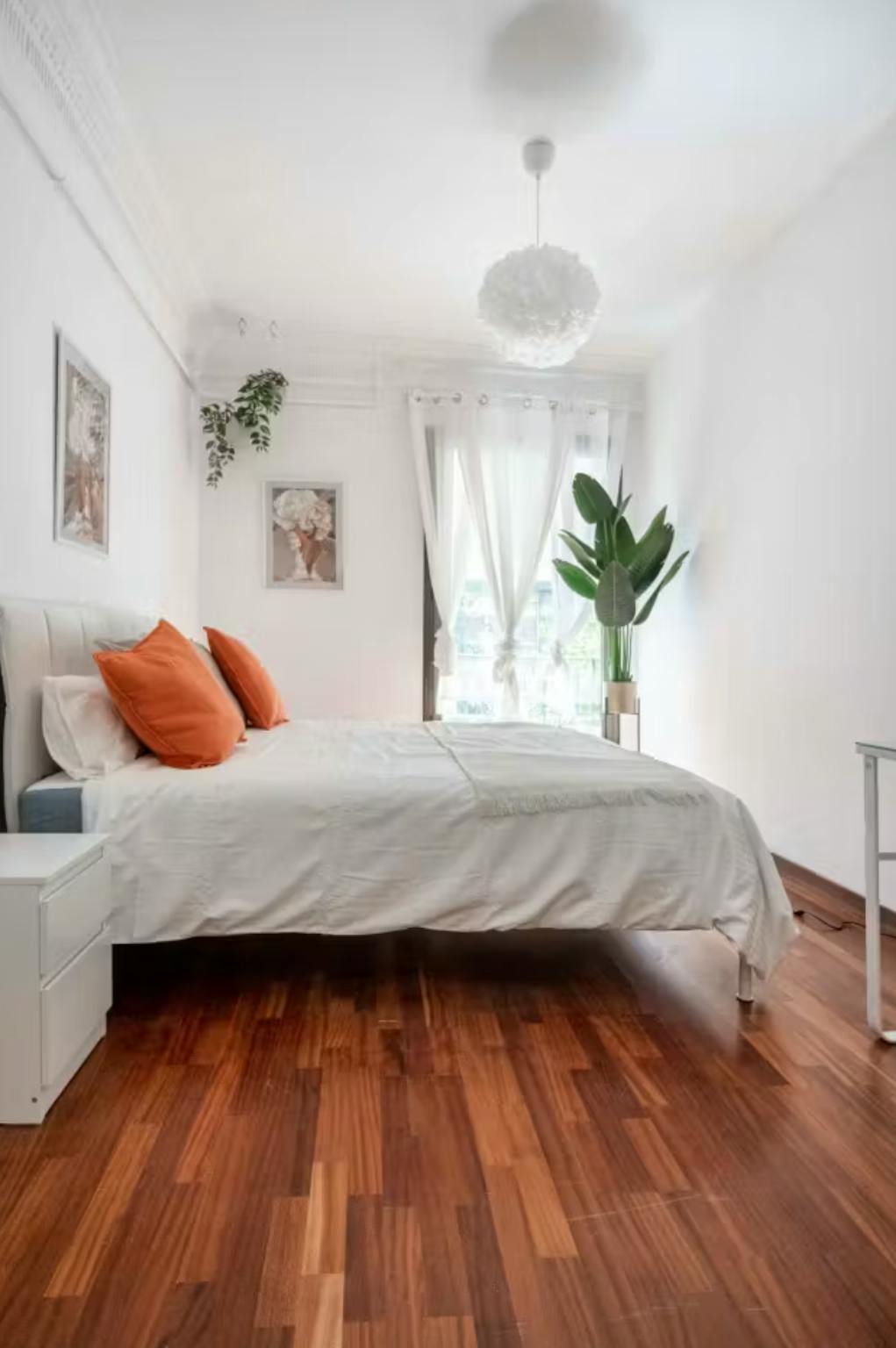 Carrer de Muntaner, Barcelona preview