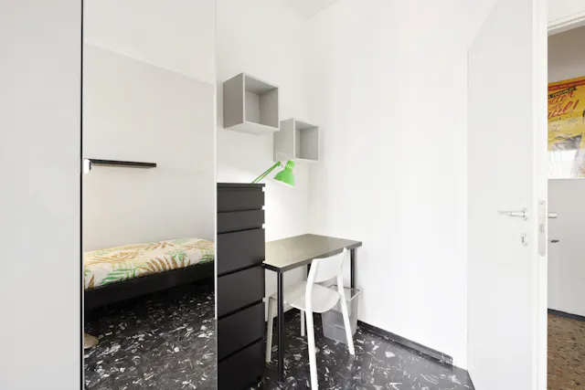 Shared room in Largo Giovanni Battista Scalabrini, Milan (1619359) room image 2