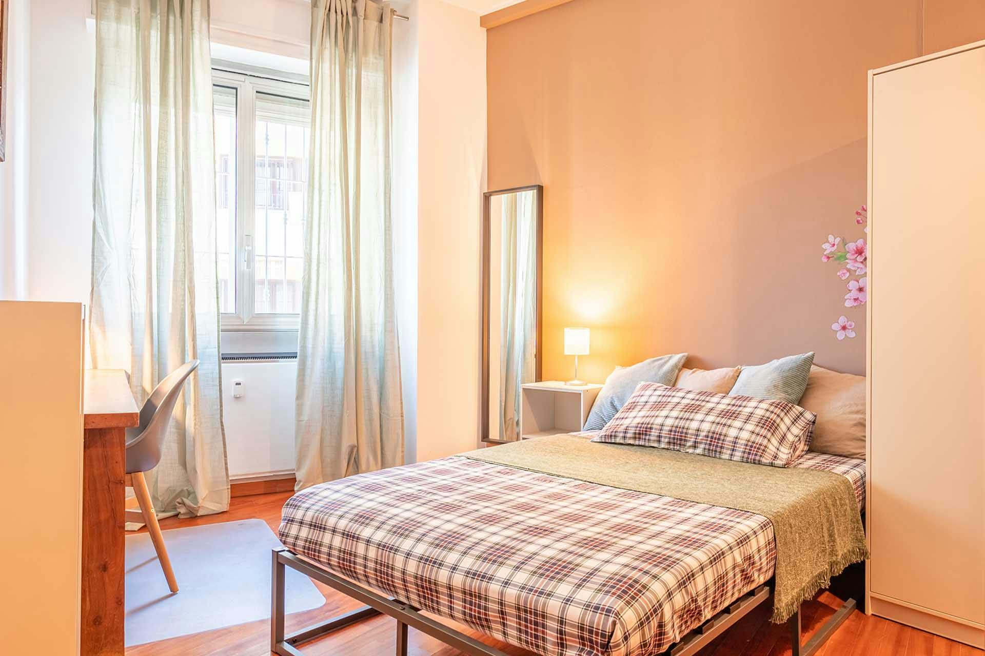 Via Santa Rita da Cascia, Milan