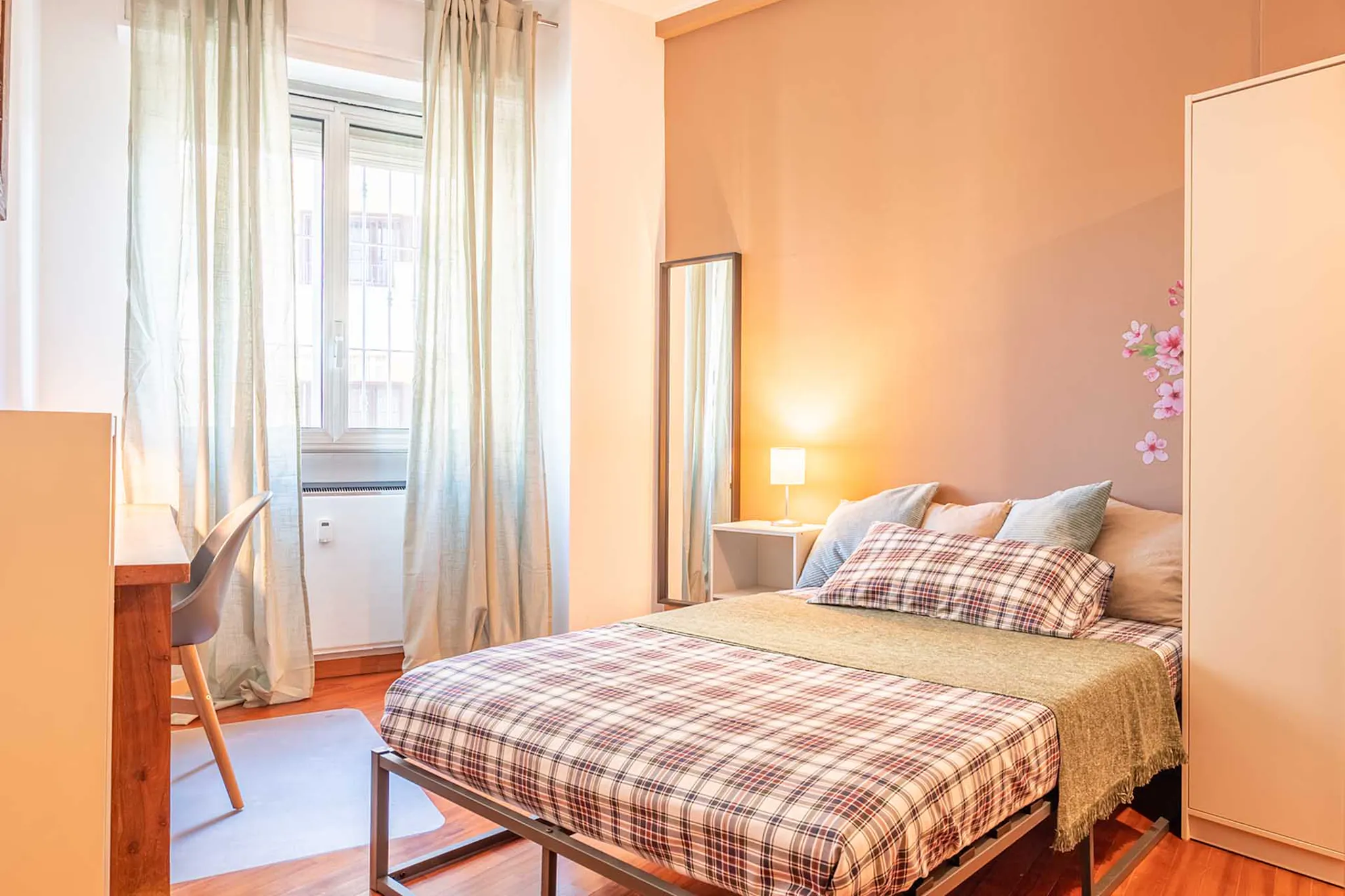 Via Santa Rita da Cascia, Milan preview