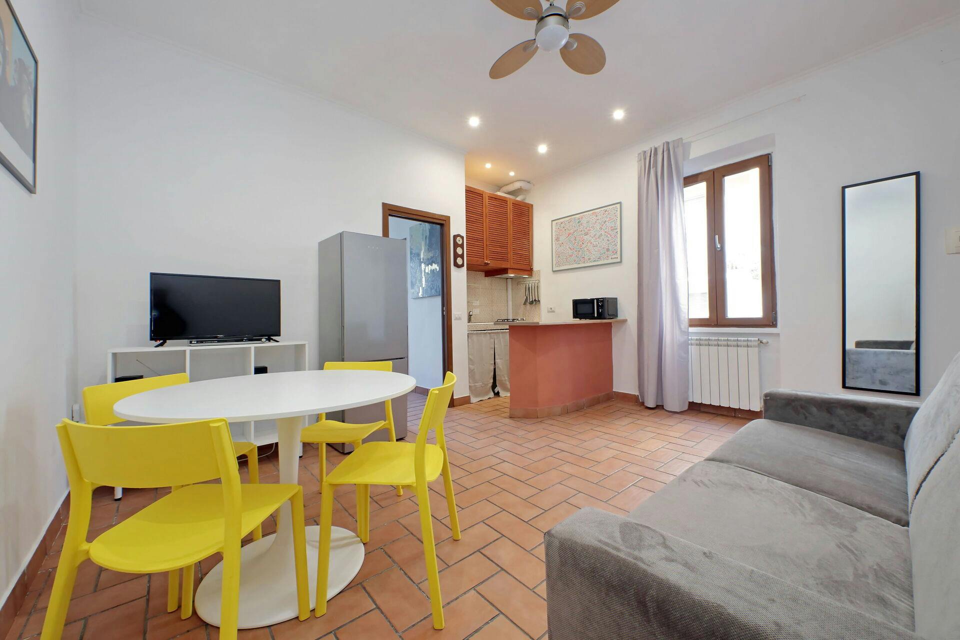 Квартира сдается в аренду за 2 700 € в месяц в Rome, Via Homs