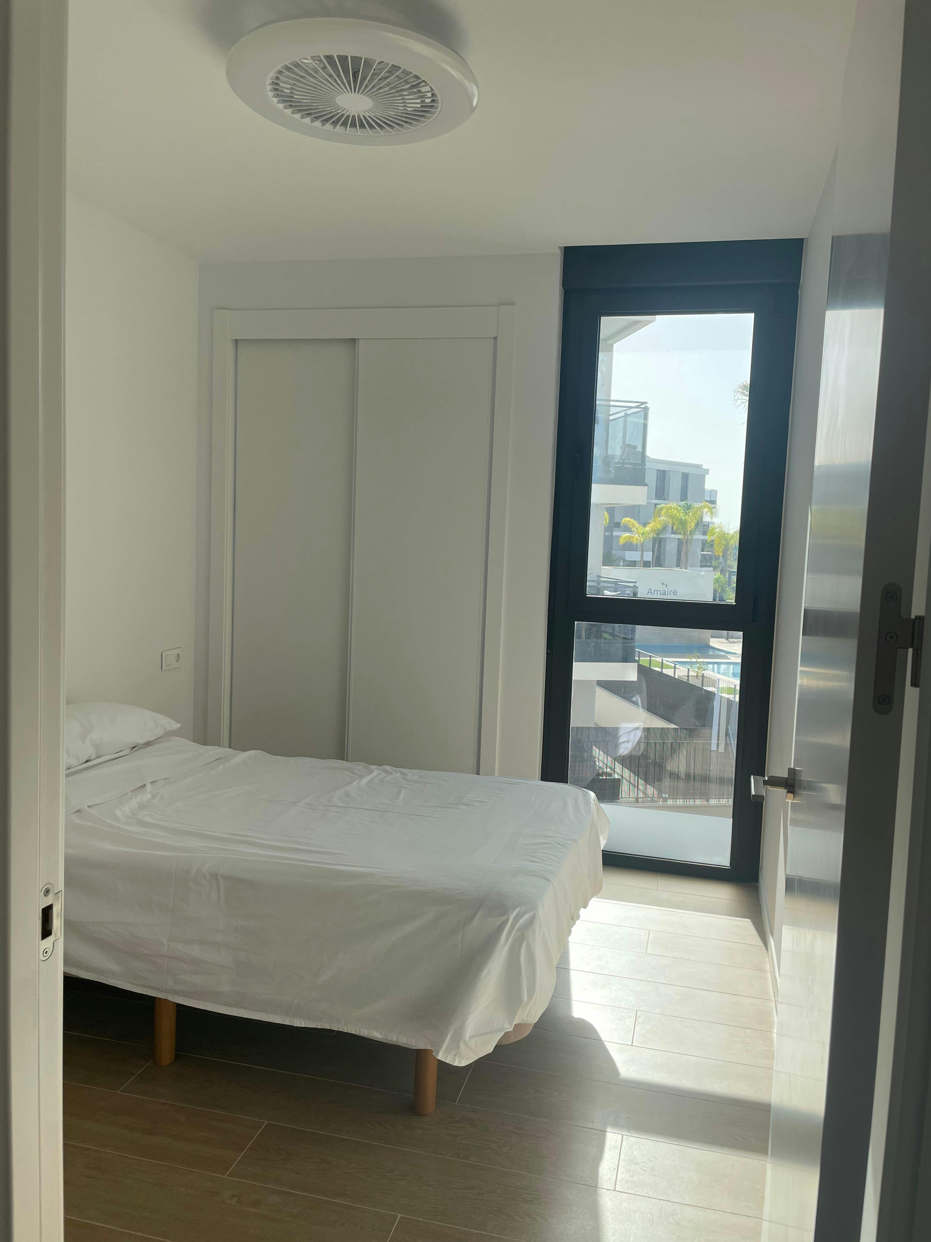 Habitación privada en alquiler por 579 € al mes en San Juan de Alicante, Calle Rector Ramón Martín Mateo