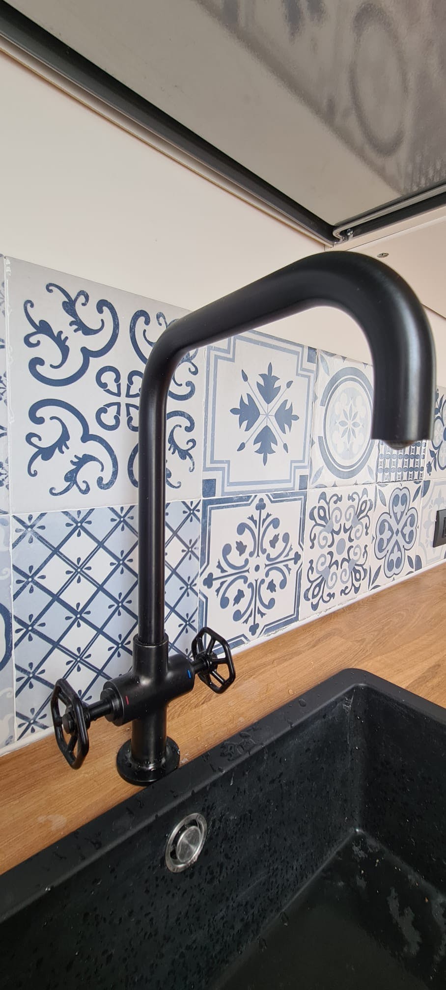 preview gallery tile