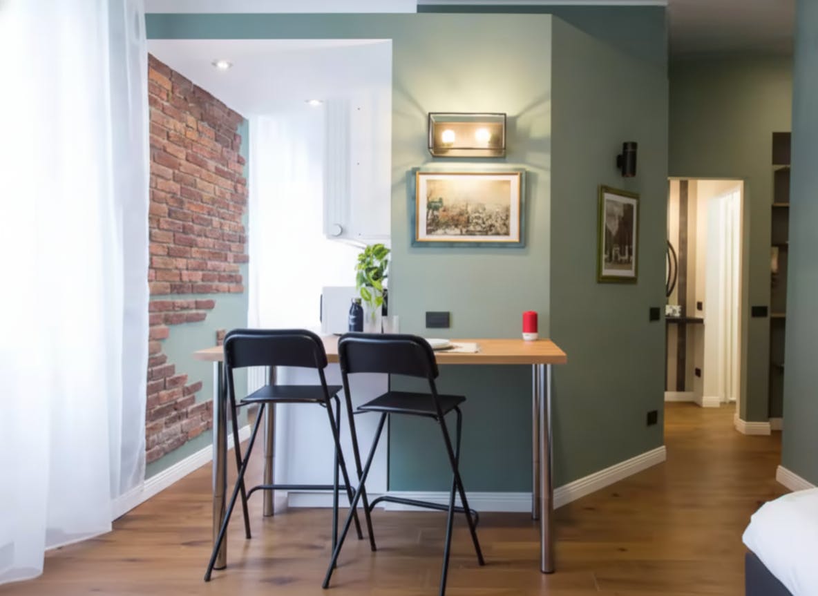 Monolocale in affitto a 1050 € al mese a Milan, Via Stresa