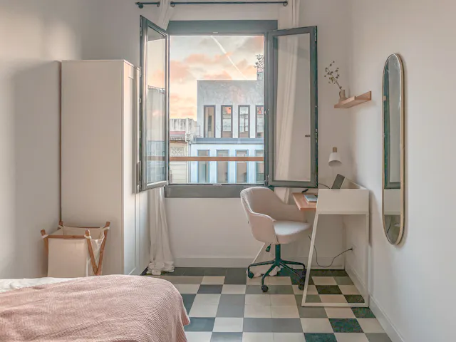 Private room in Carrer de Roger de Llúria, Barcelona (1619559) room image 1