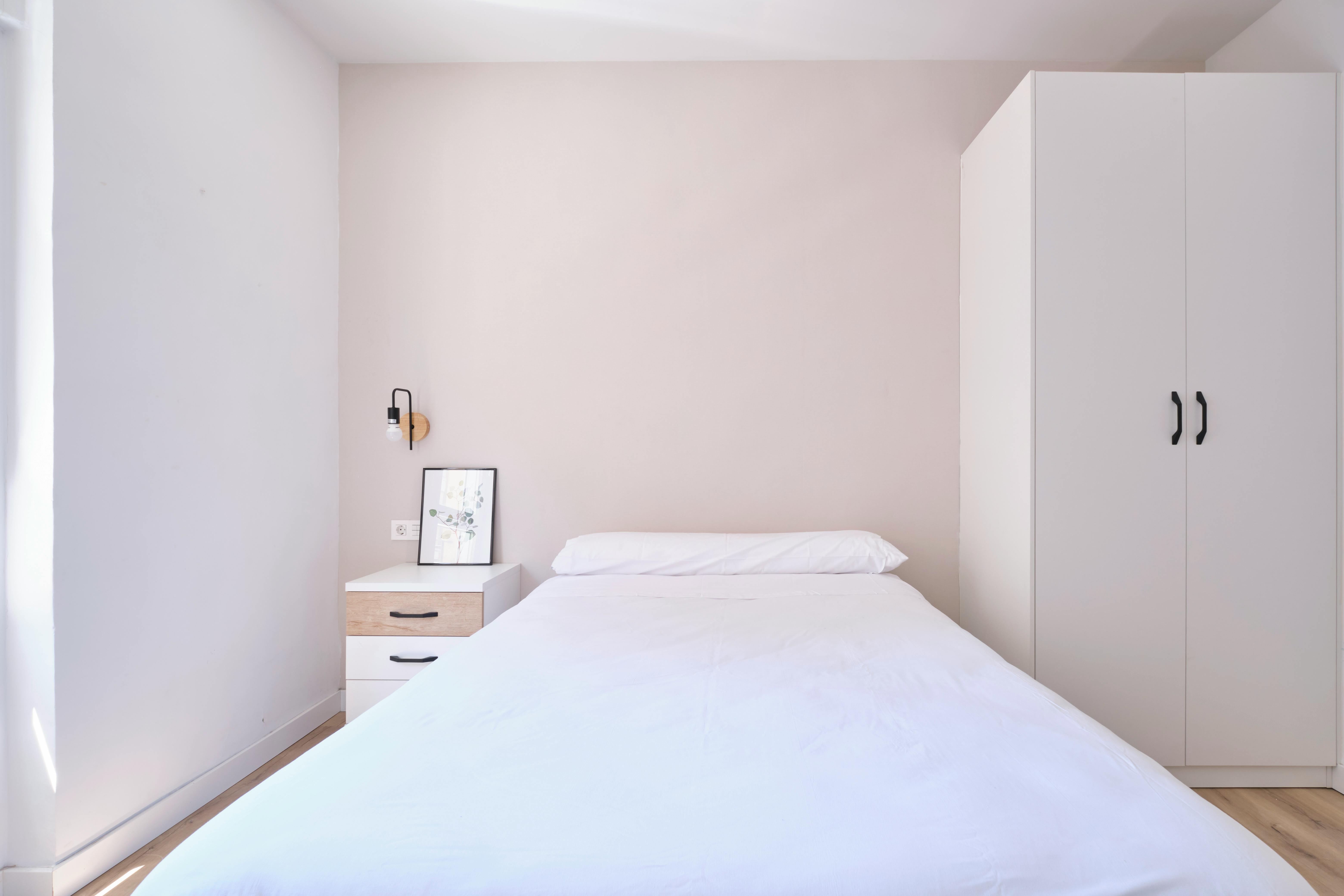 Single room Salamanca, 1 bed, 11m² — photo 4