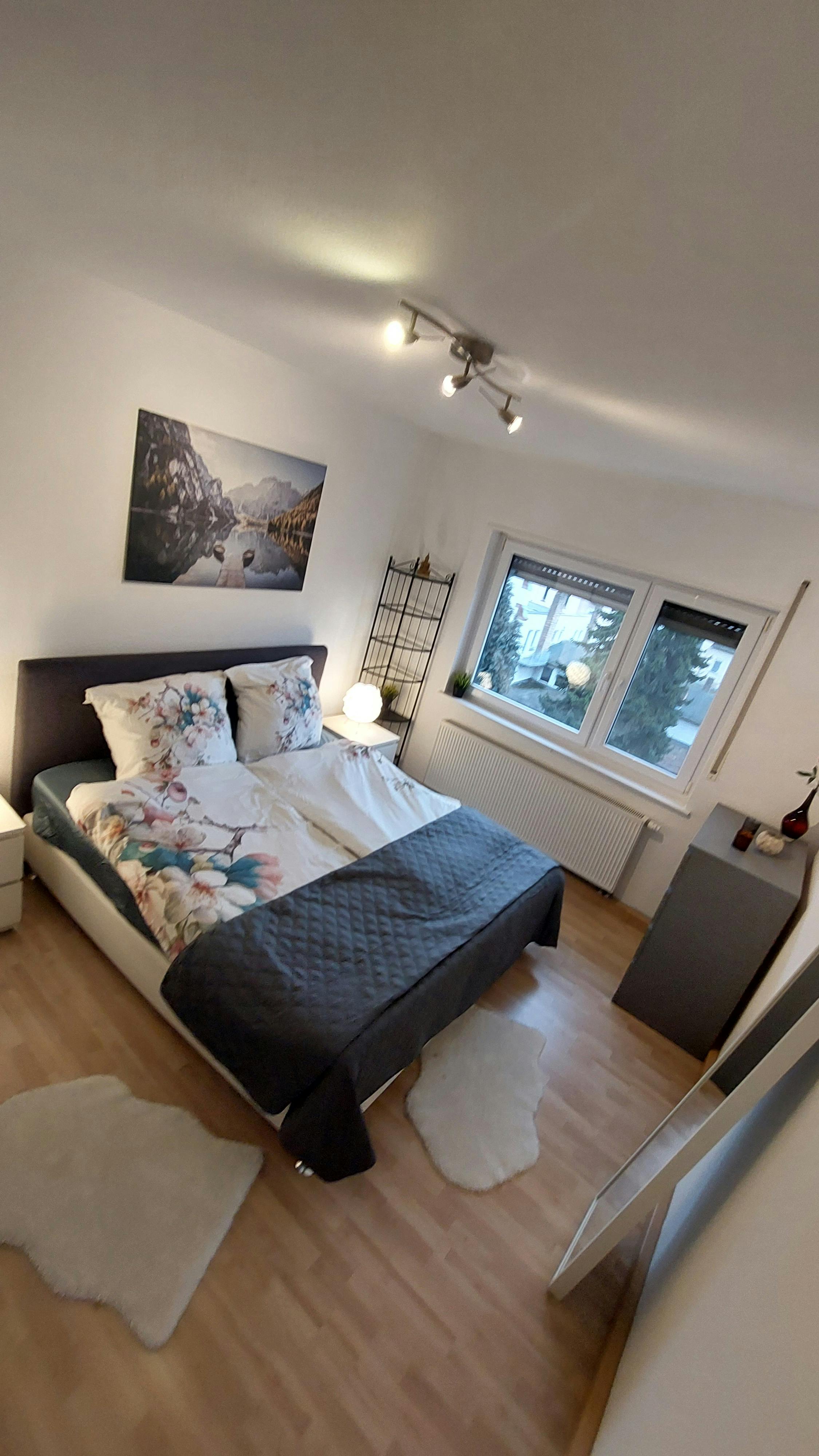 Apartment for rent for €1,490 per month in Mannheim, Traitteurstraße