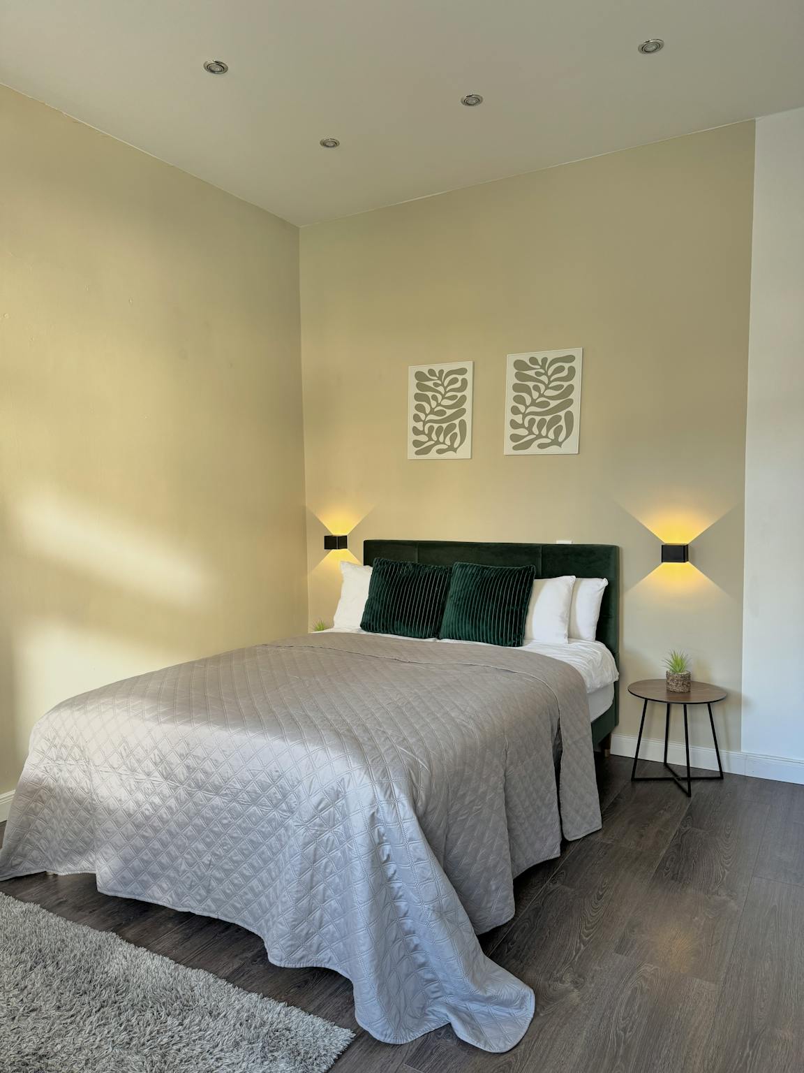 Hüttenstraße, Düsseldorf preview