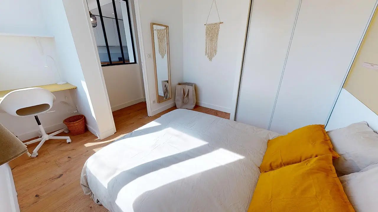 Chambre privée à louer pour 449 €/mois à Bron, Rue Edouard Branly