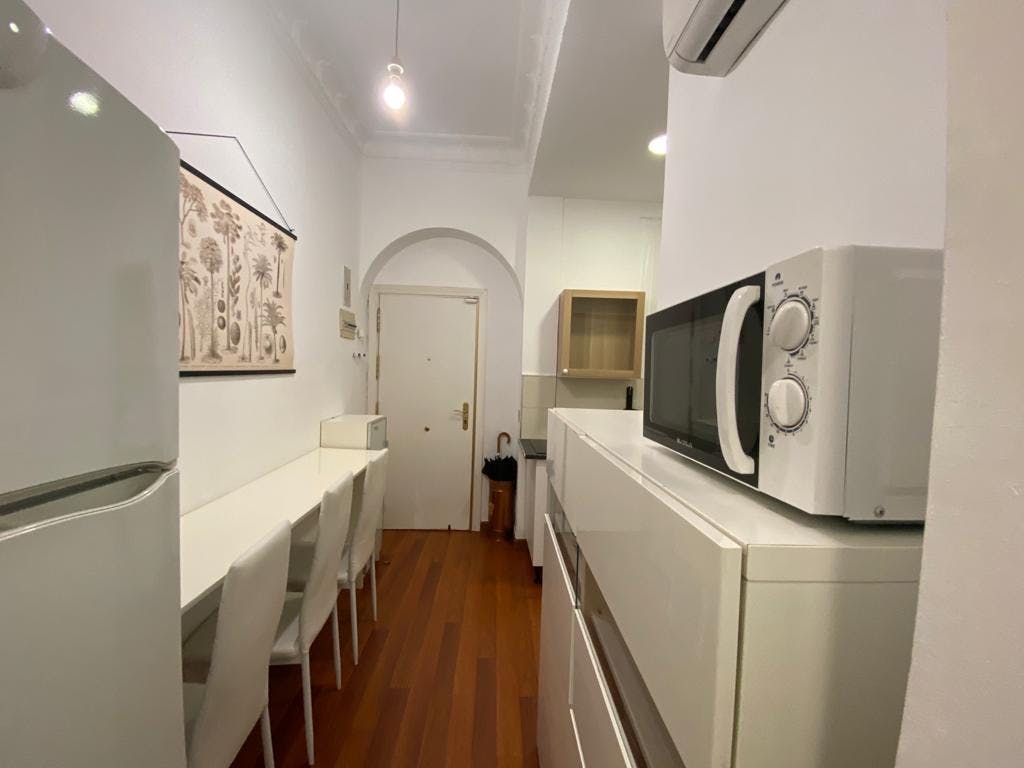 Single room Madrid, 1 bed, 12m² — photo 9