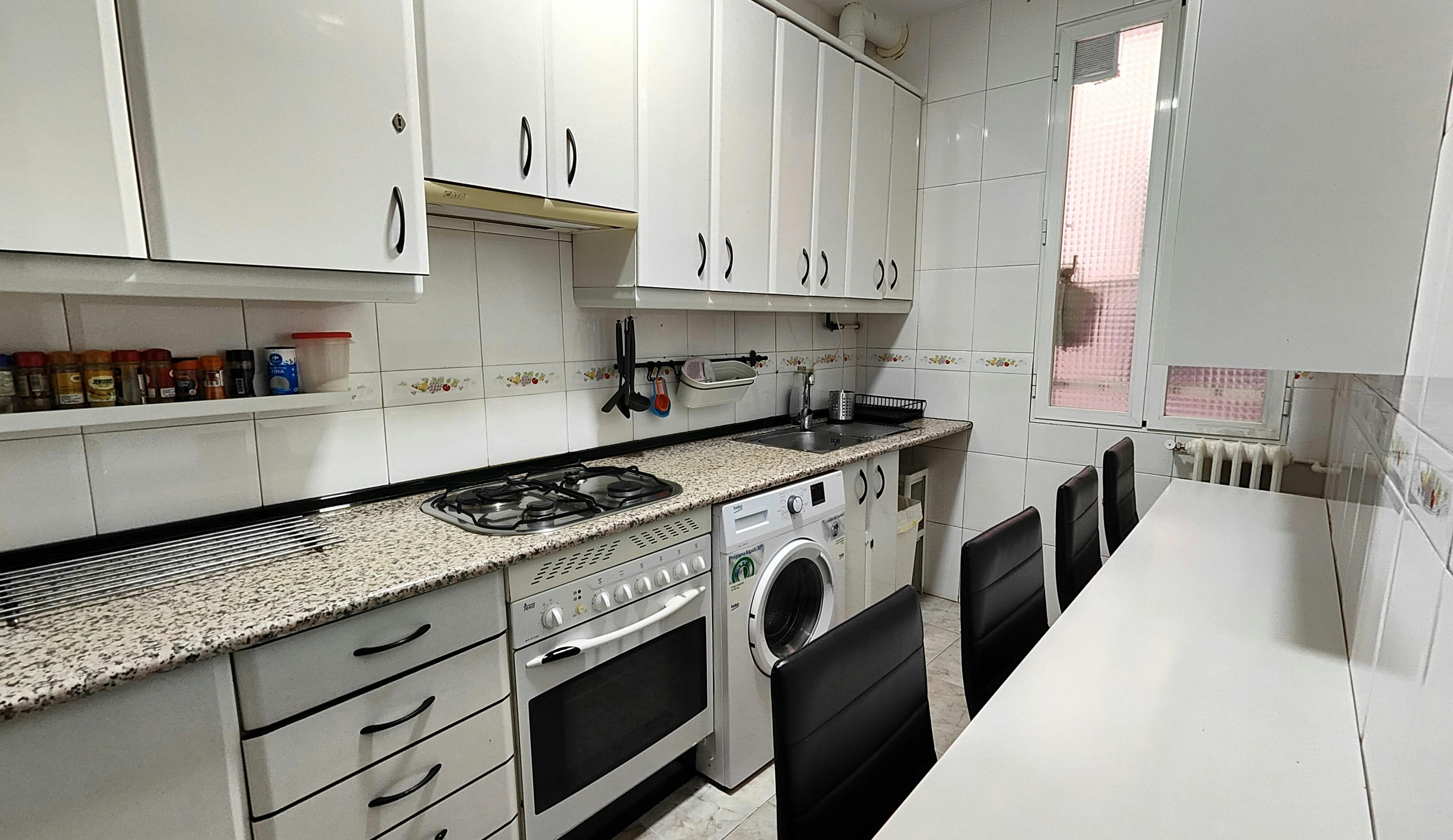 Single room Madrid, 1 bed, 12m² — photo 6