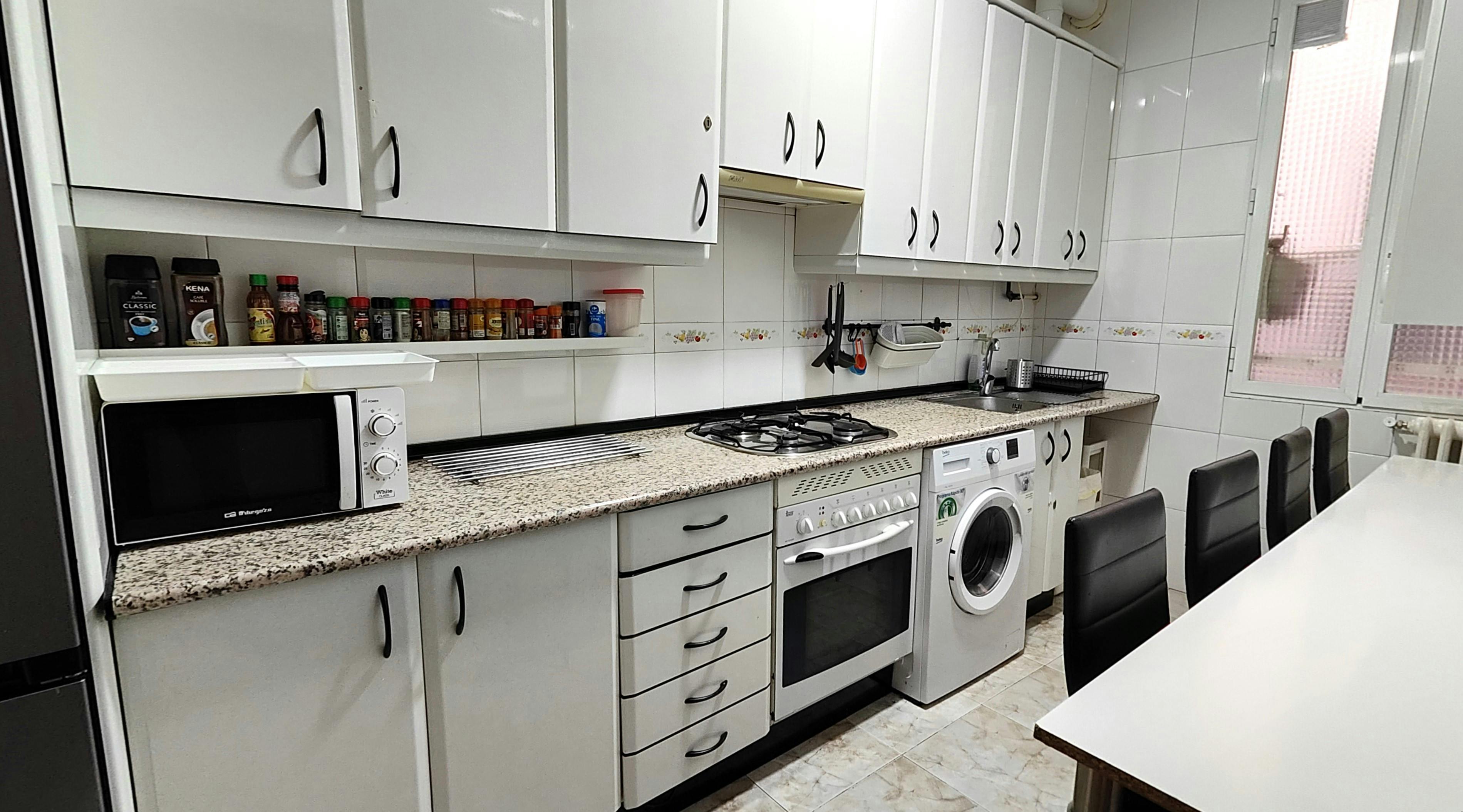 Single room Madrid, 1 bed, 12m² — photo 2