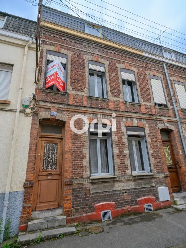  Wohnheim zu mieten für 1.600 € pro Monat in Valenciennes, Rue d'Alsace