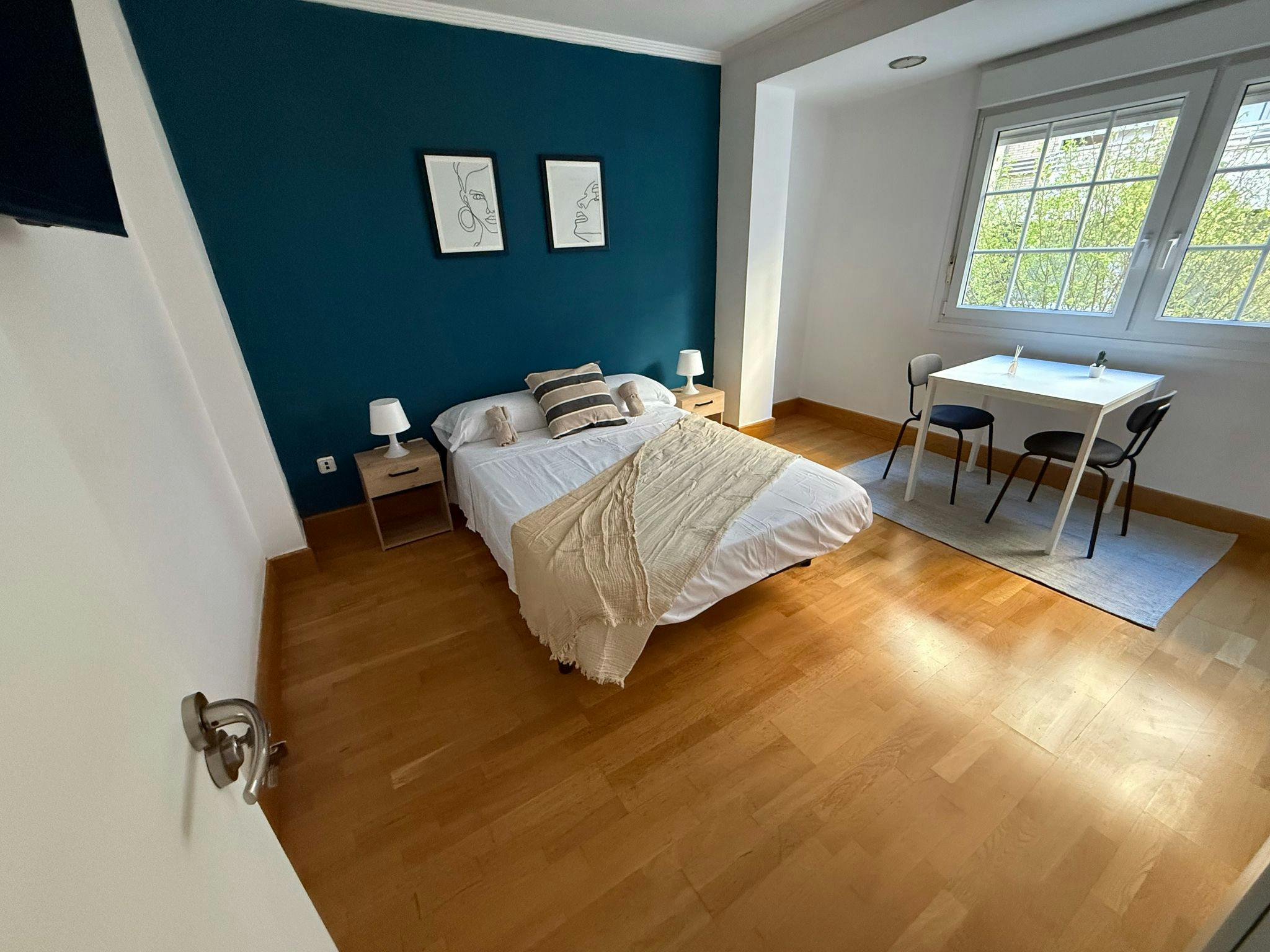 Private room for rent for €500 per month in Almería, Calle Altamira