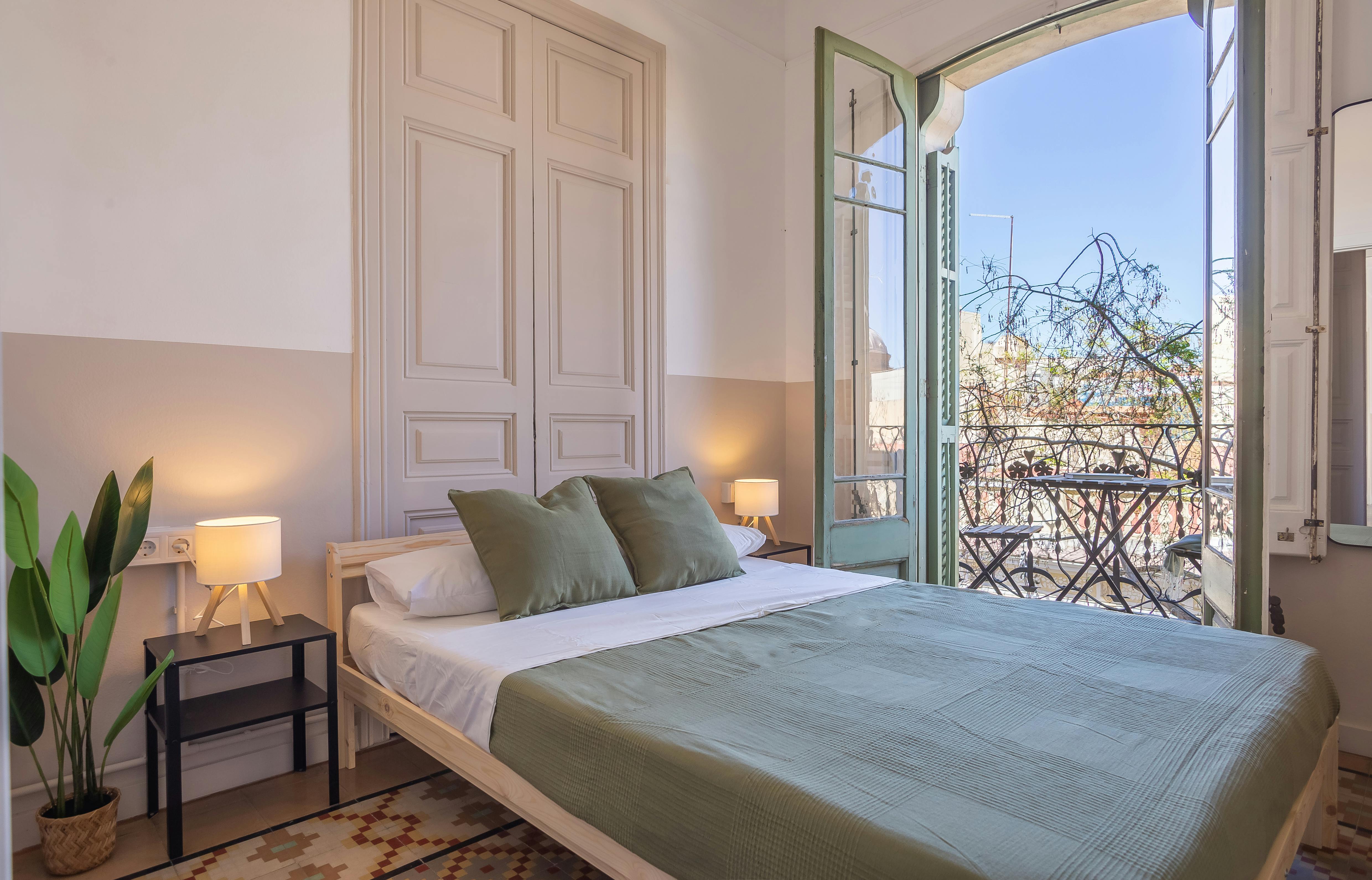 Private room for rent for €930 per month in Barcelona, Carrer de Pons i Gallarza