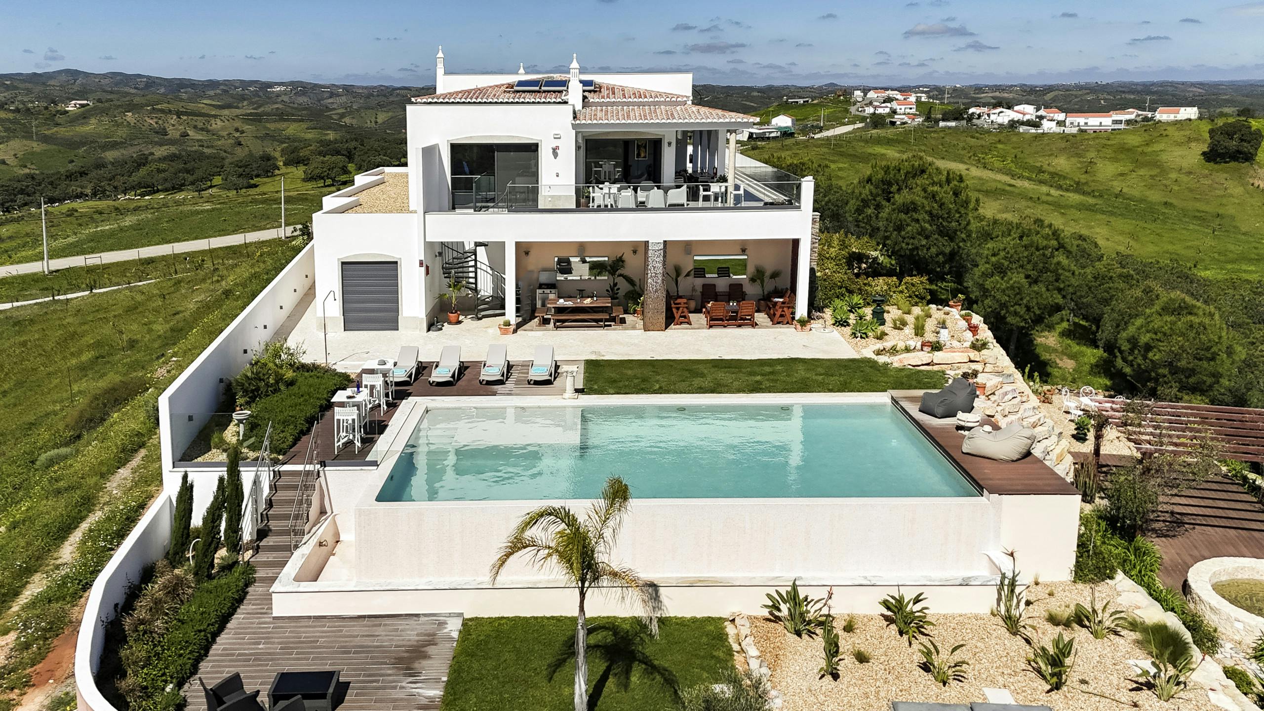 House for rent for €9,999 per month in Castro Marim, Rua de Cerro do Enho