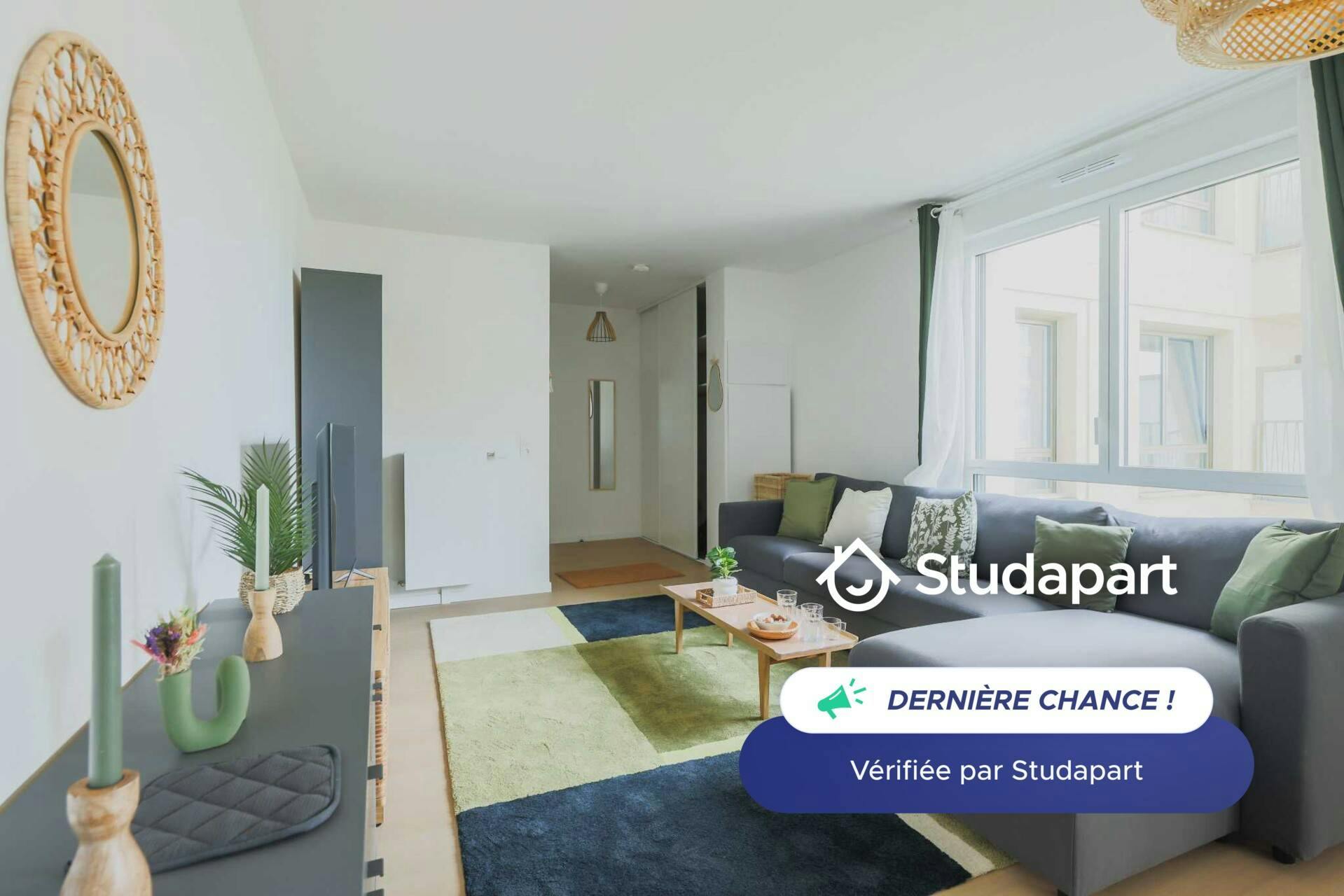 Apartment for rent for €3,000 per month in Aubervilliers, Rue Colette