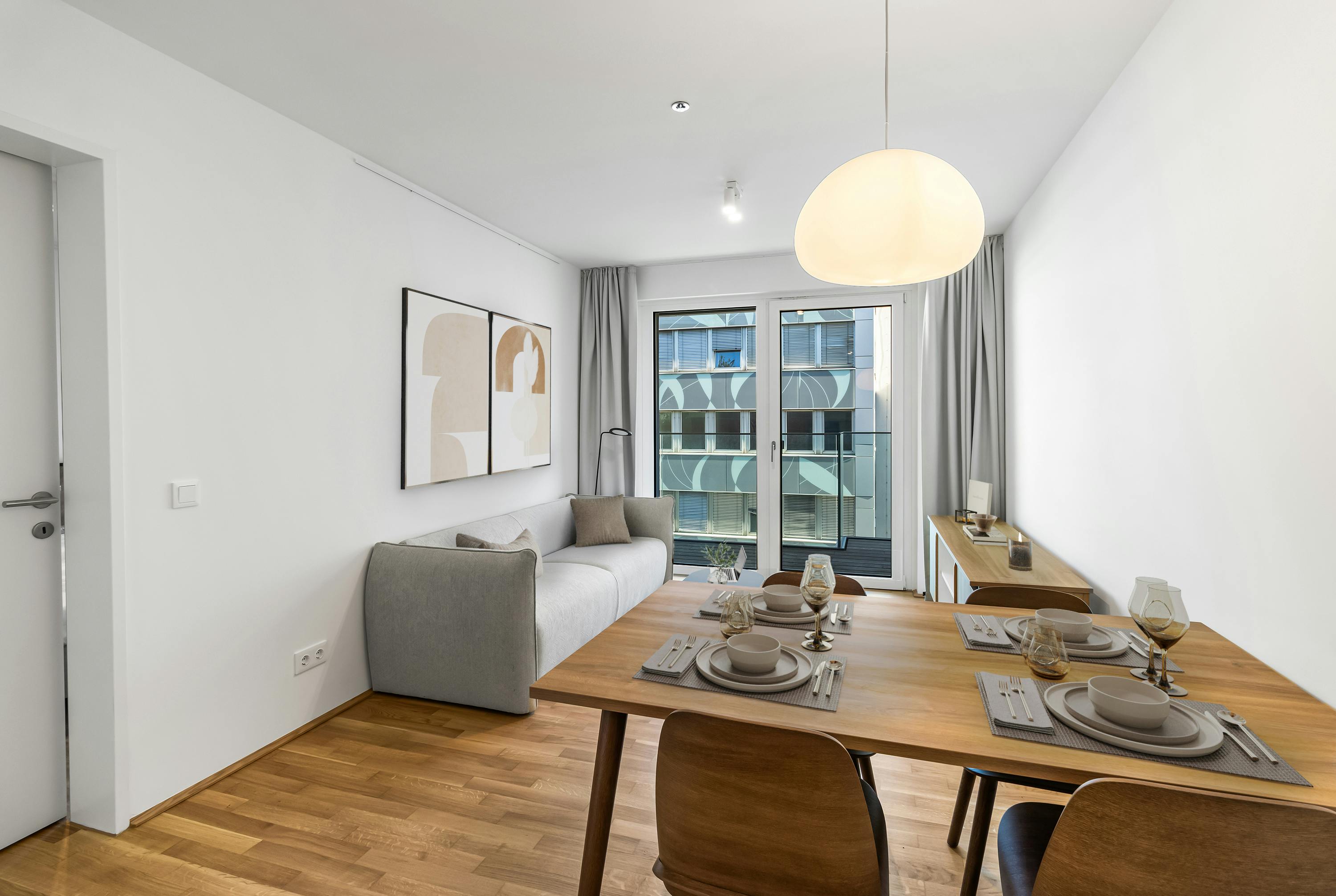 Dresdner Straße, Vienna preview