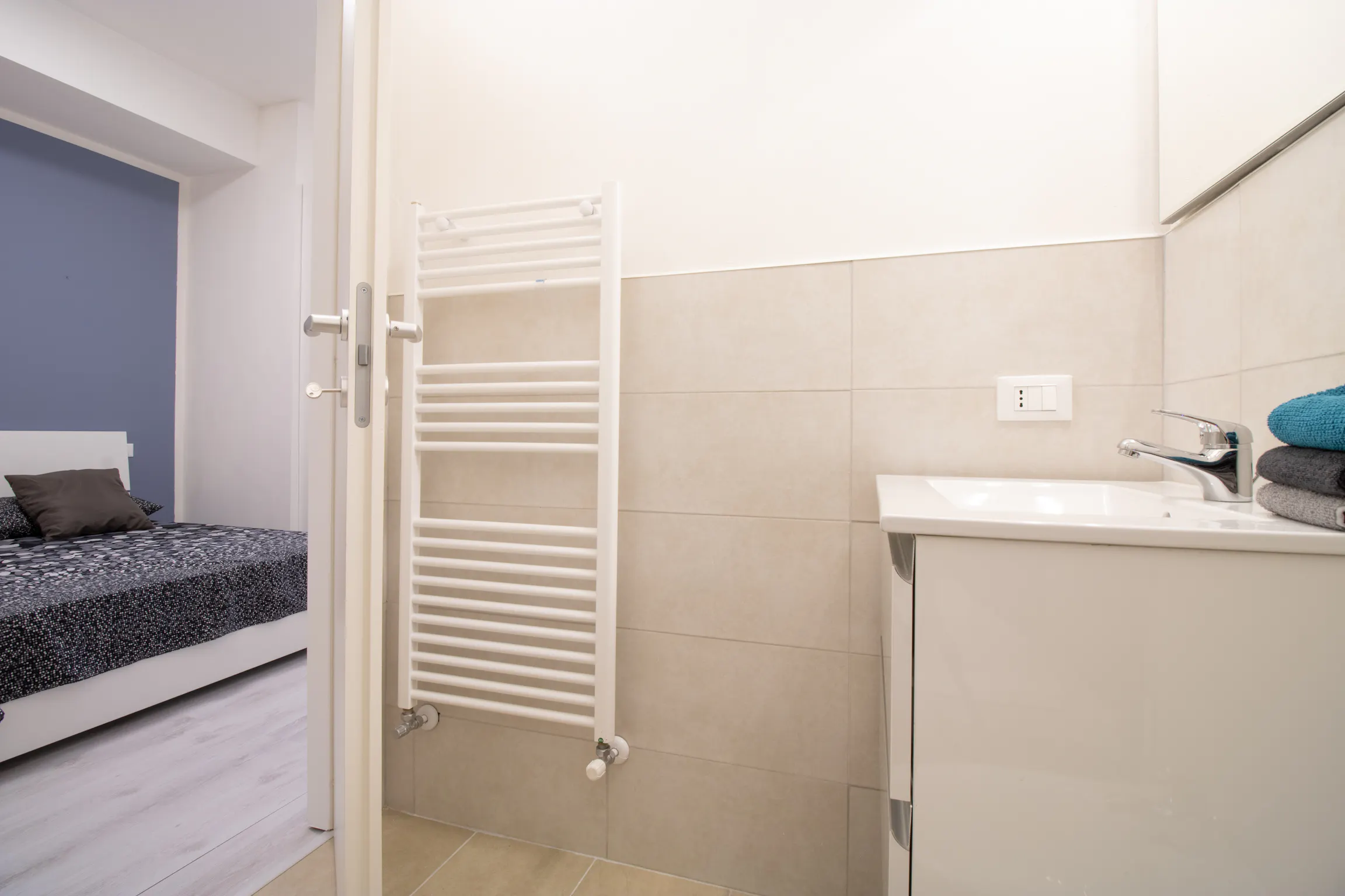 Private room in Via Fiumicello, Verona 4