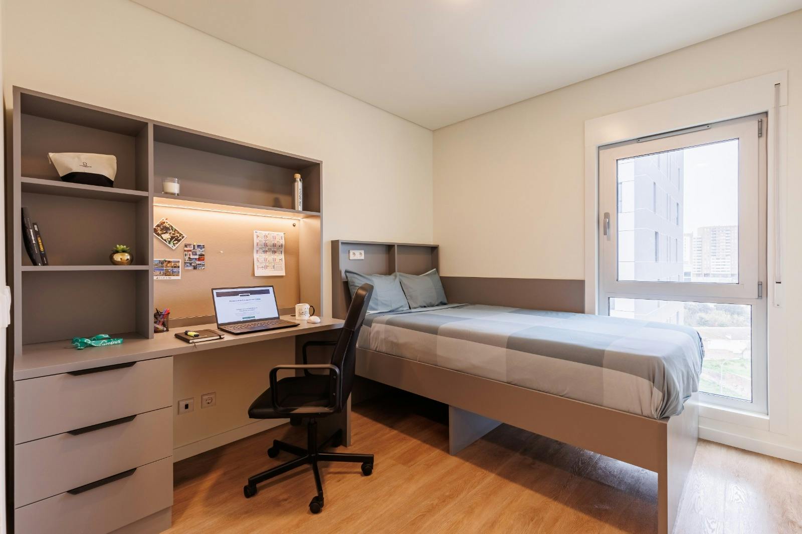 preview gallery tile