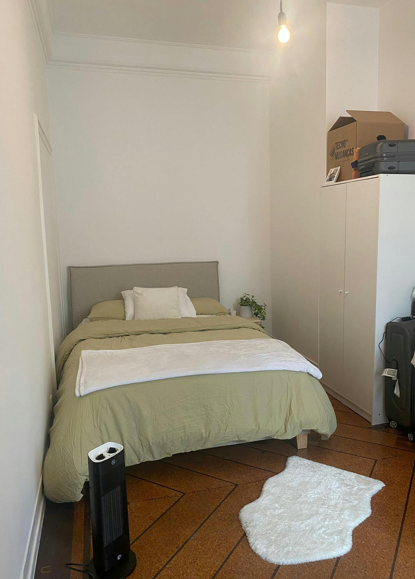 Private room for rent for €525 per month in Lisbon, Avenida António Augusto de Aguiar