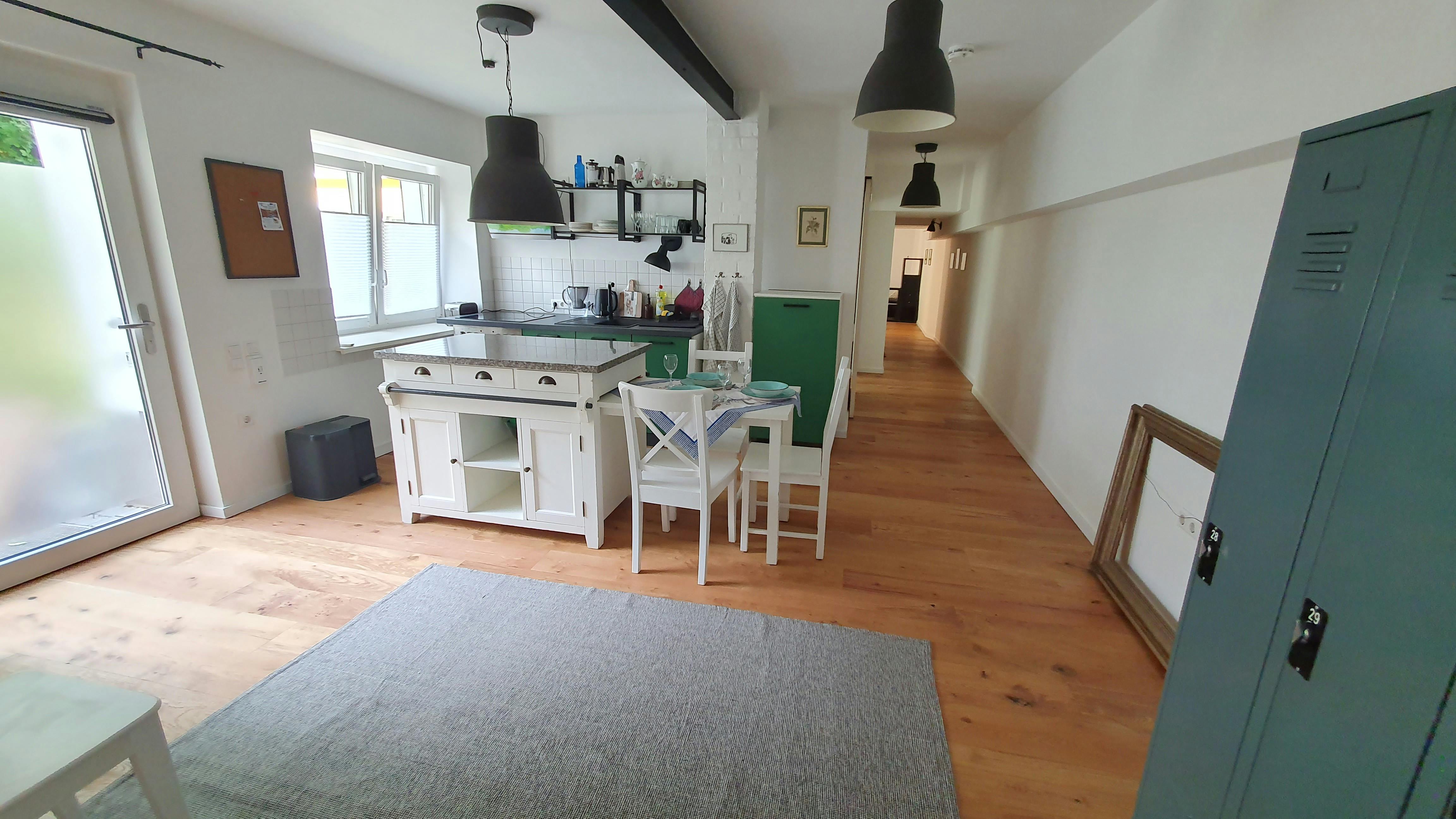 Apartment for rent for €1,600 per month in Berlin, Kiefholzstraße