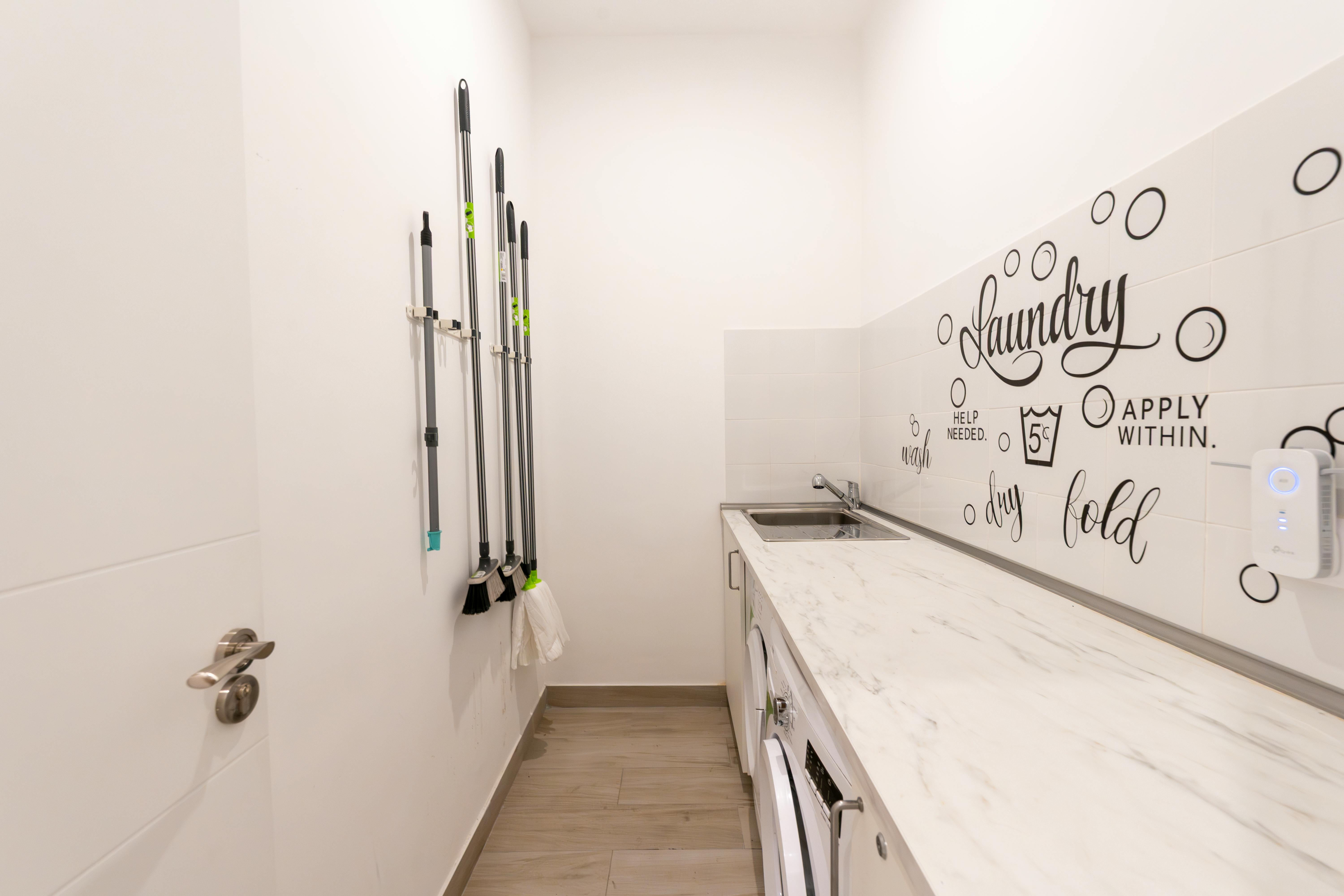 Single room Madrid, 1 bed, 13m² — photo 9