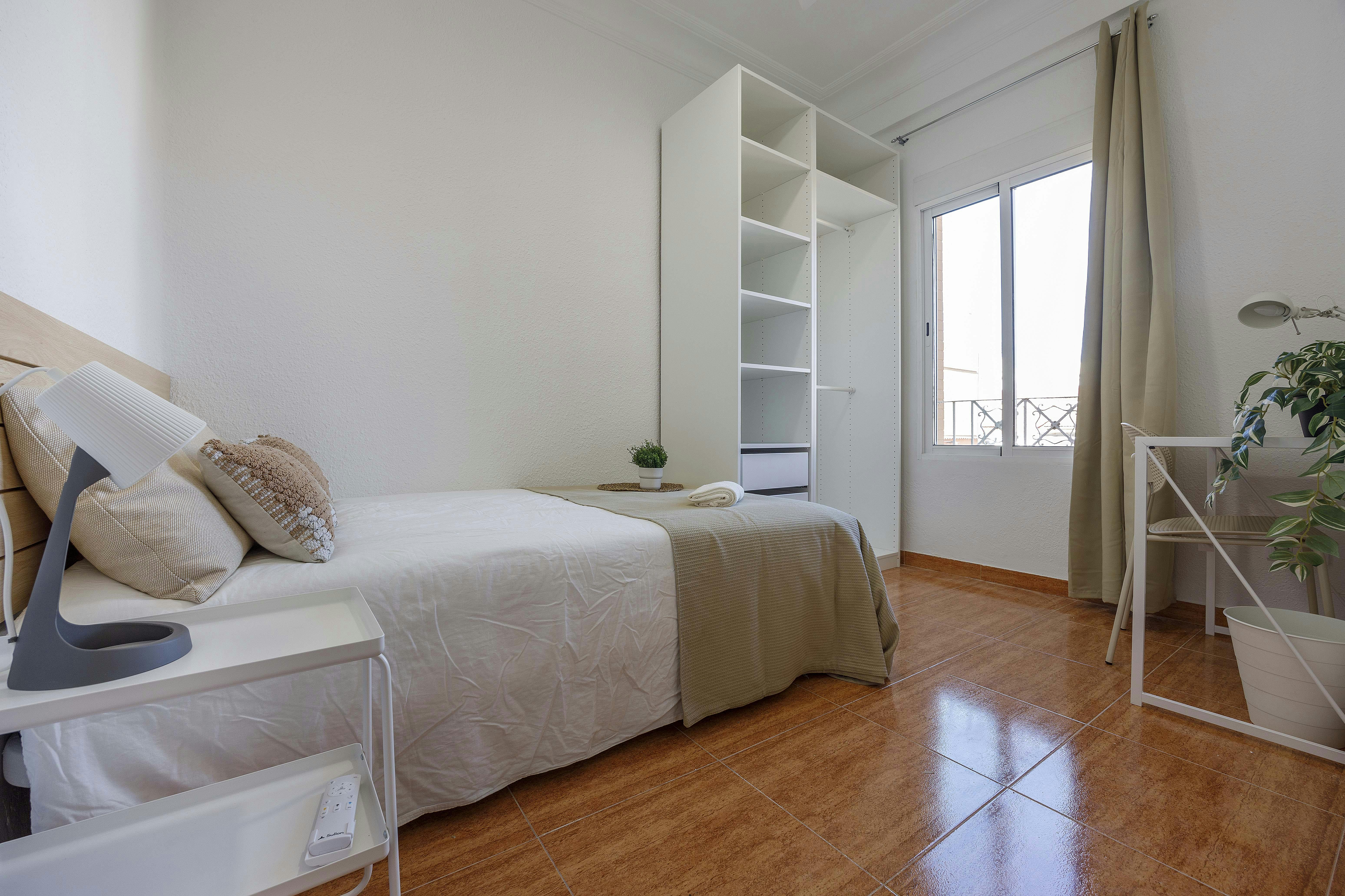 Carrer del Baró de San Petrillo, Valencia Valencia